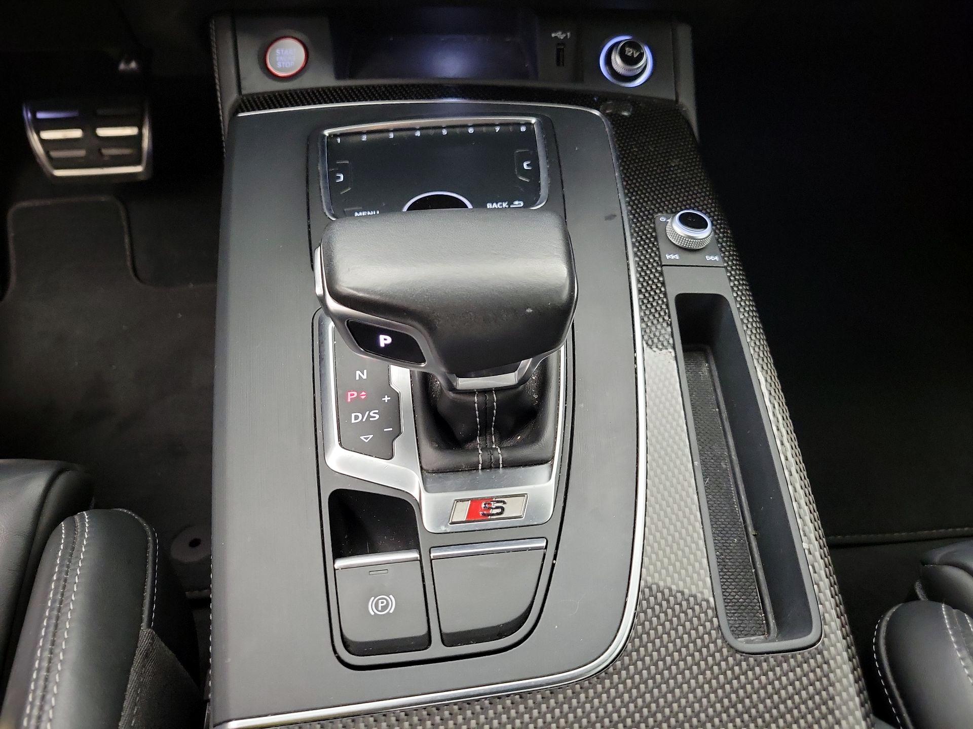 Thumbnail: 2018 Audi SQ5 - 18