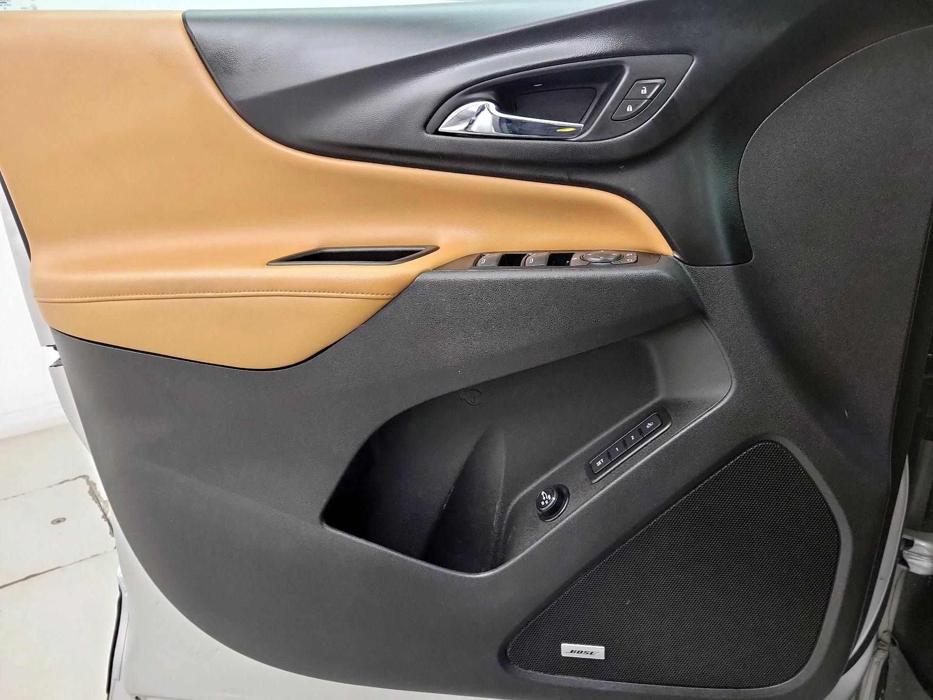 Thumbnail: 2019 Chevrolet Equinox - 12