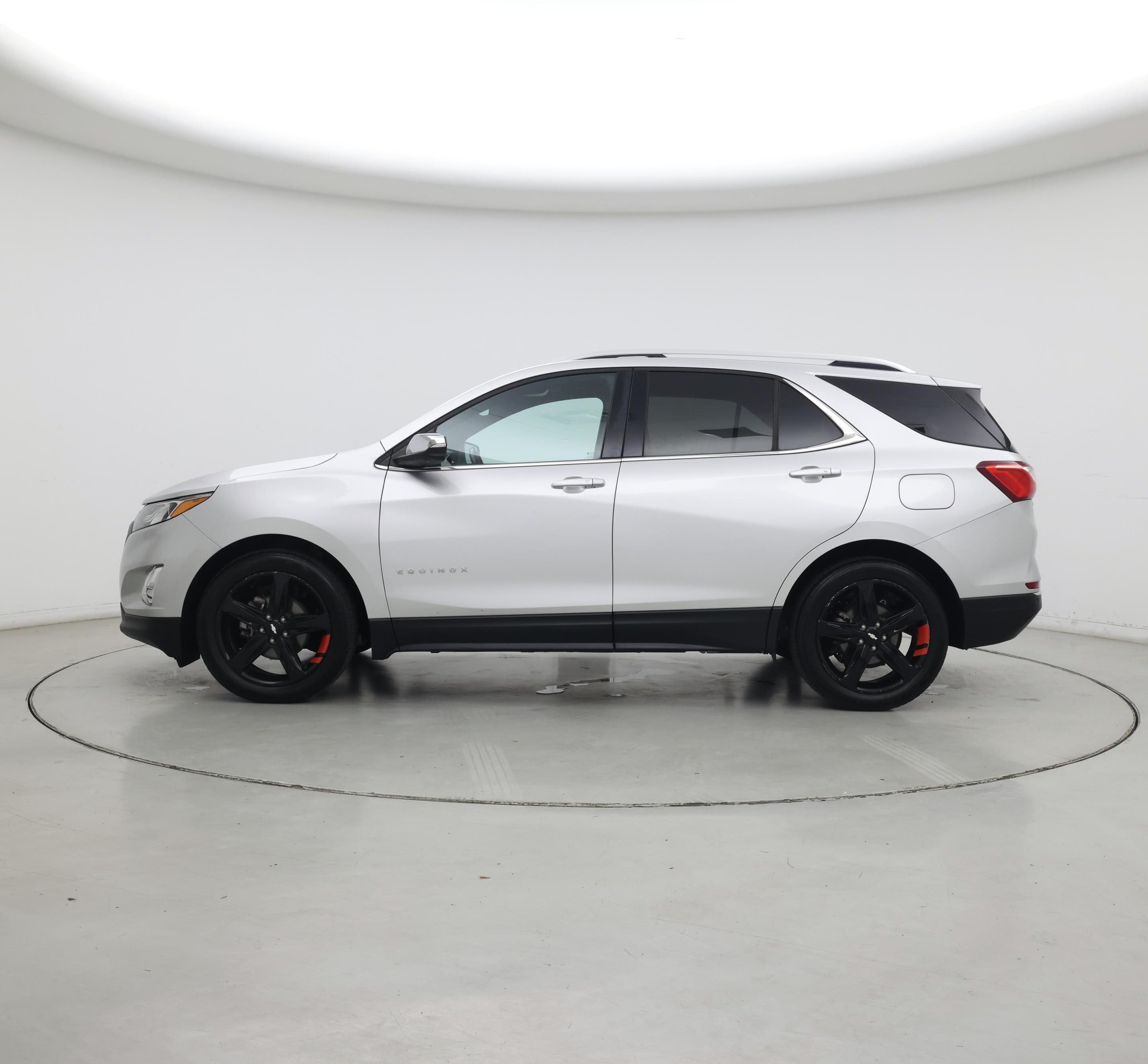 Thumbnail: 2019 Chevrolet Equinox - 3