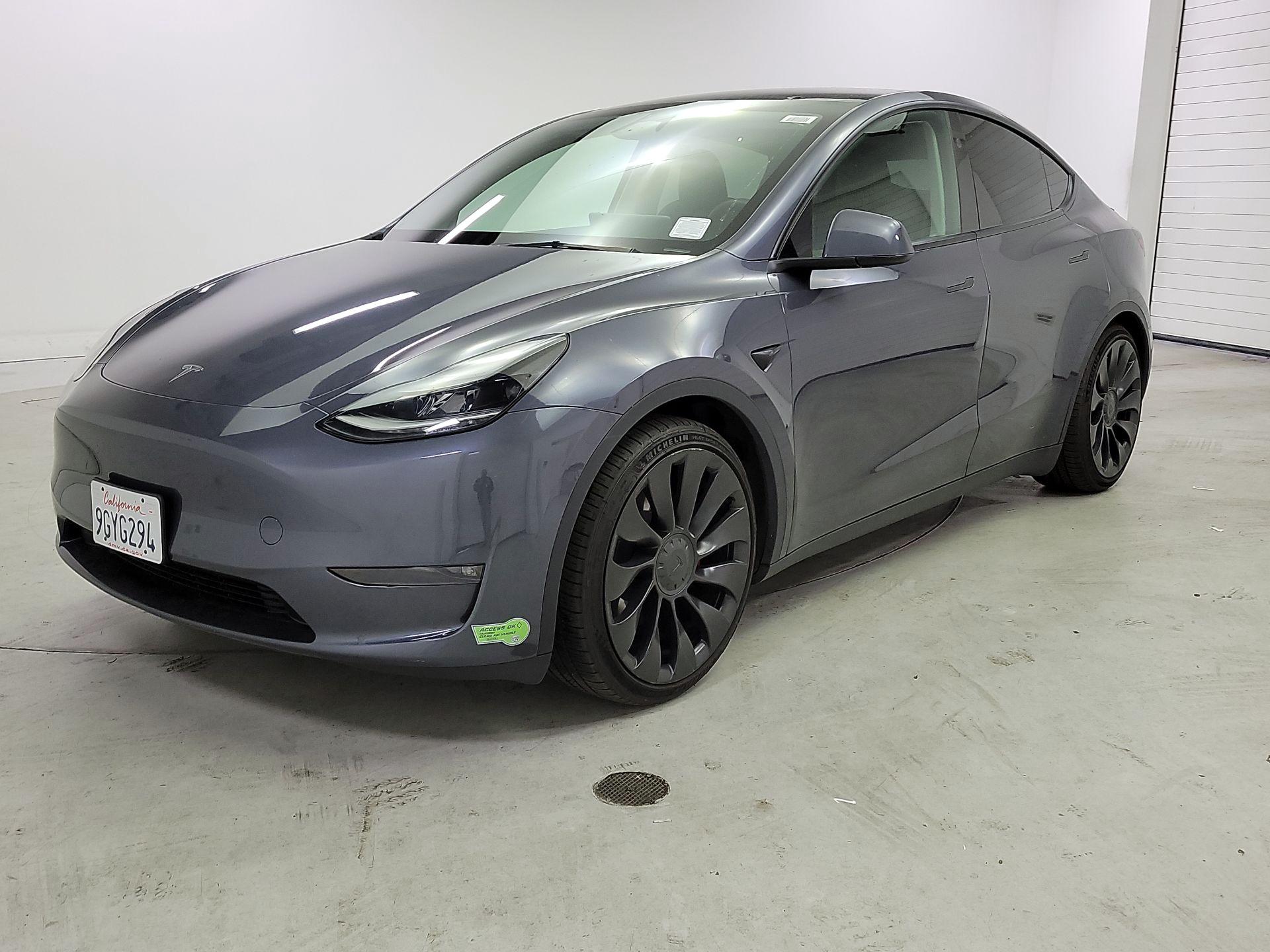 Thumbnail: 2023 Tesla Model Y - 3
