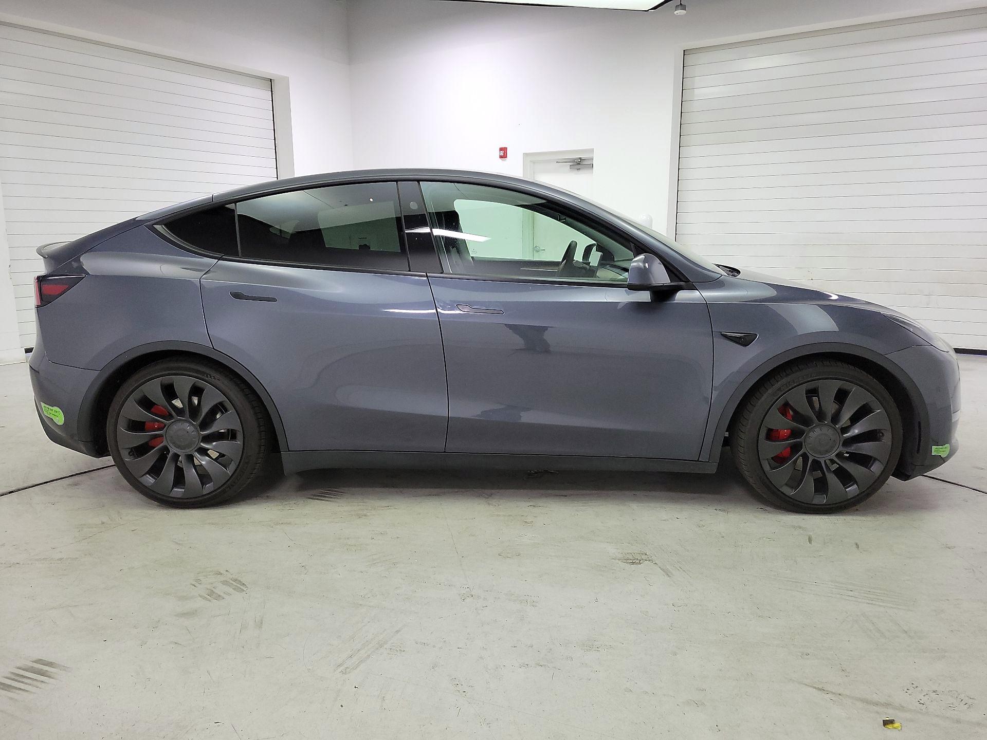 Thumbnail: 2023 Tesla Model Y - 4