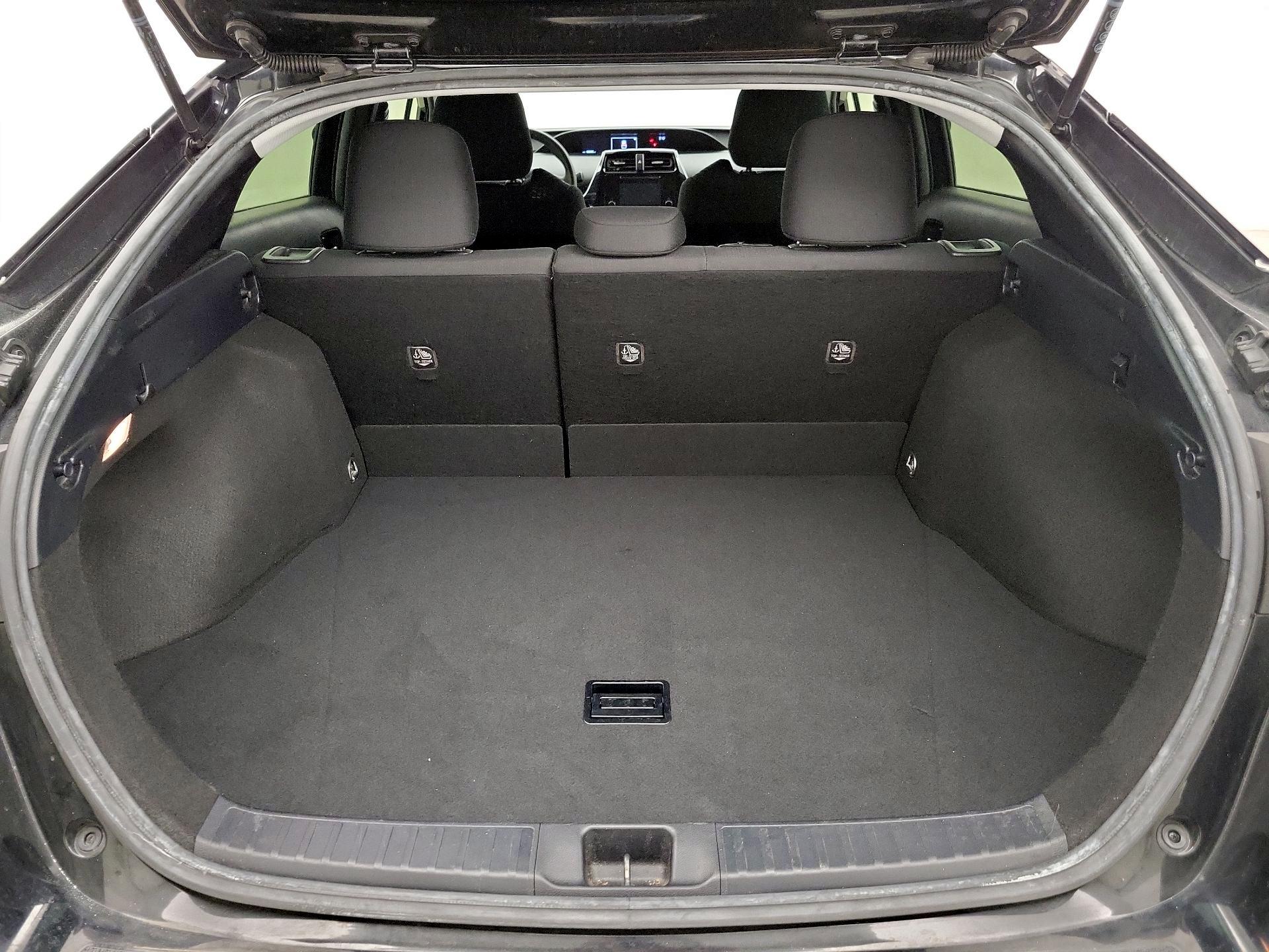 Thumbnail: 2018 Toyota Prius - 20