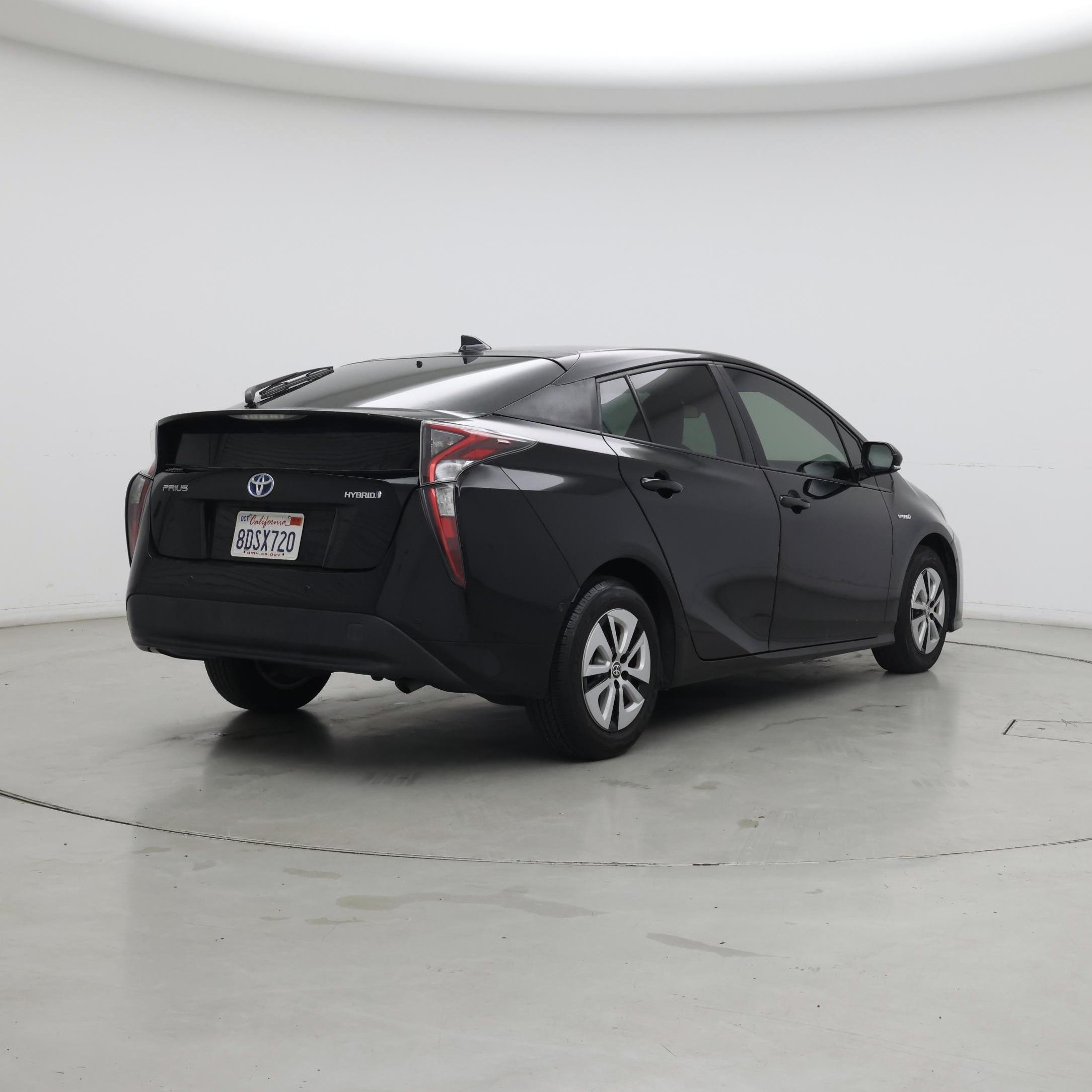 Thumbnail: 2018 Toyota Prius - 8