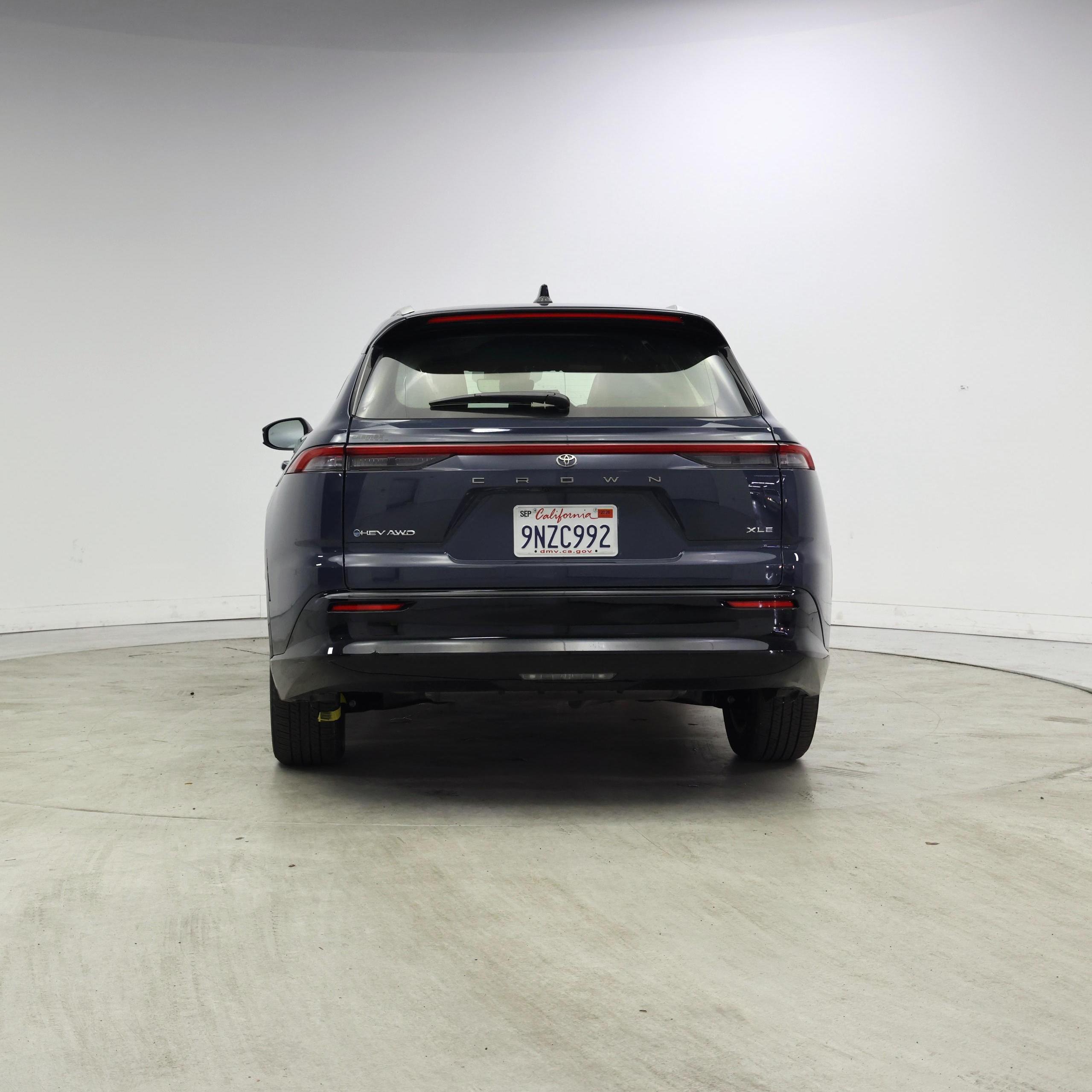 Thumbnail: 2025 Toyota Crown Signia - 6