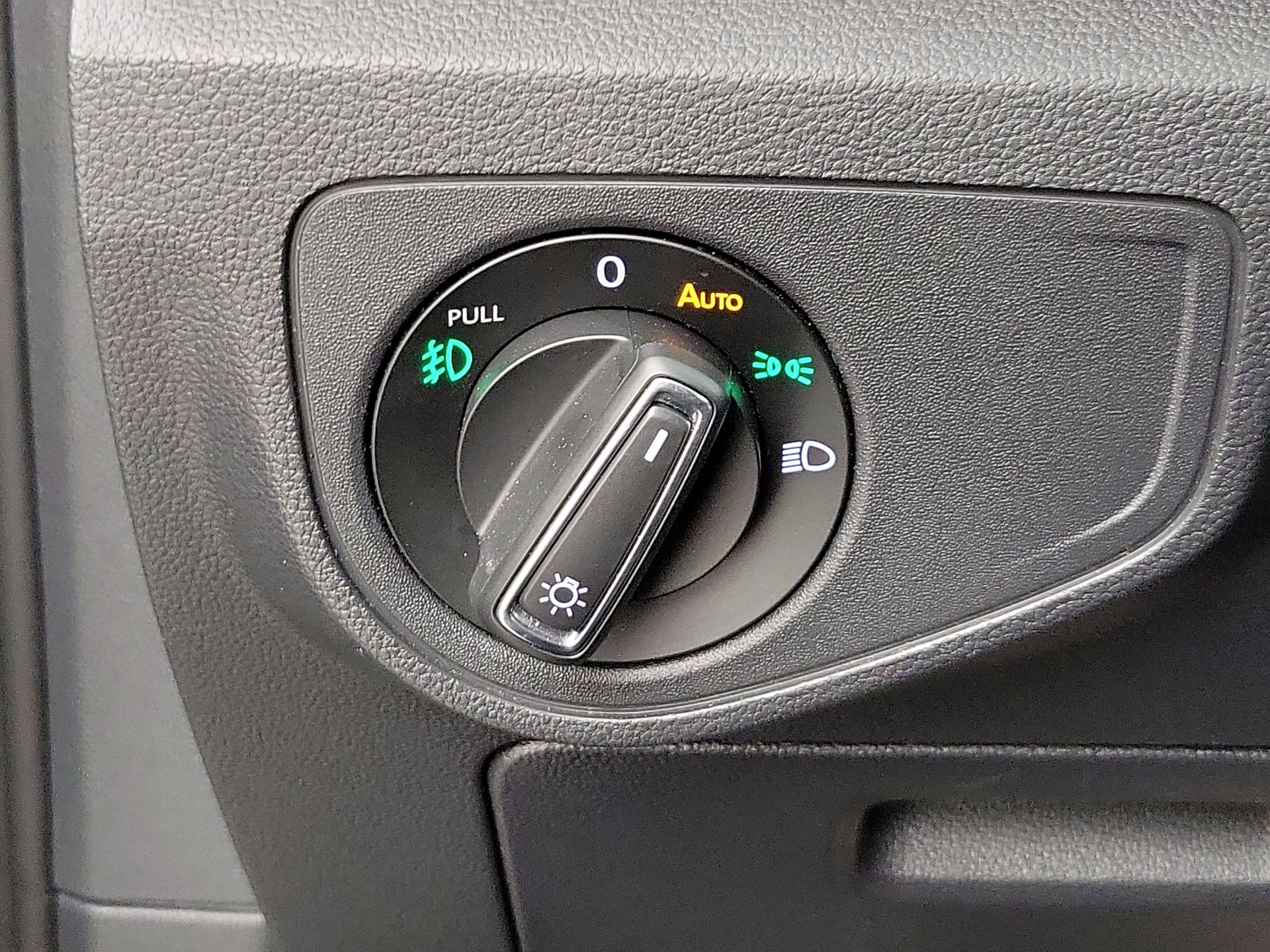 Thumbnail: 2018 Volkswagen Atlas - 13