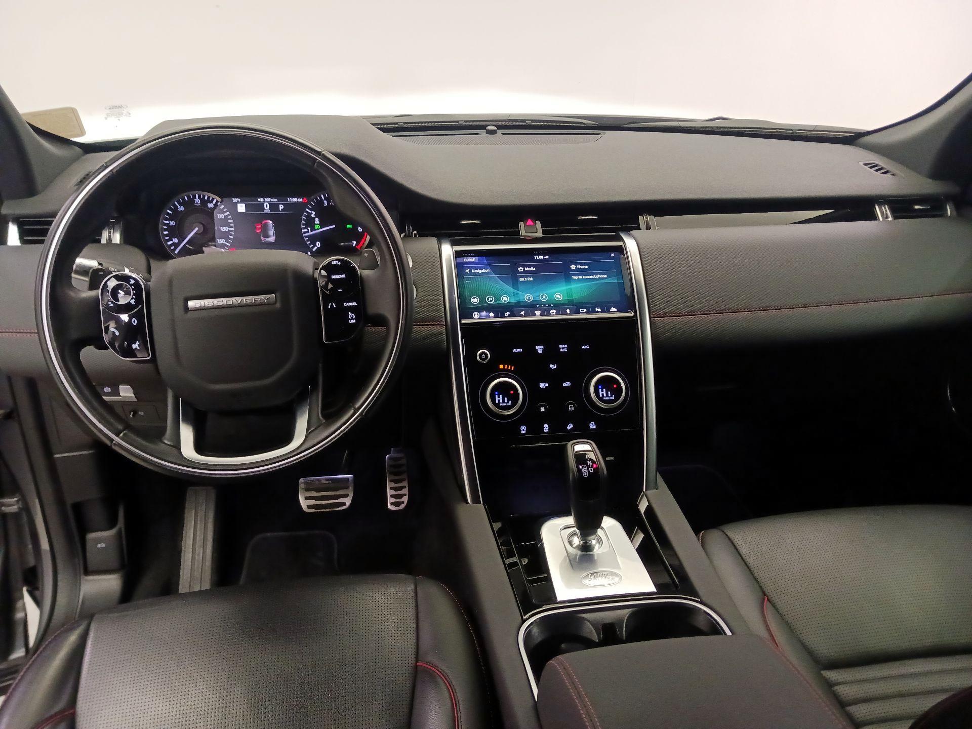 Thumbnail: 2020 Land Rover Discovery Sport - 8