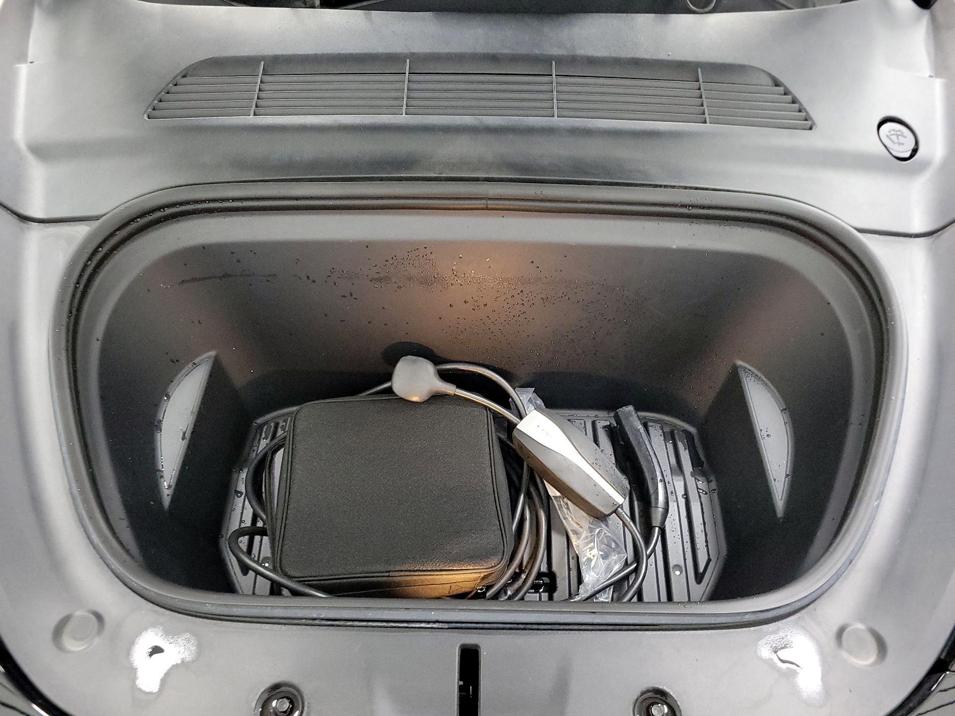 Thumbnail: 2022 Tesla Model Y - 17