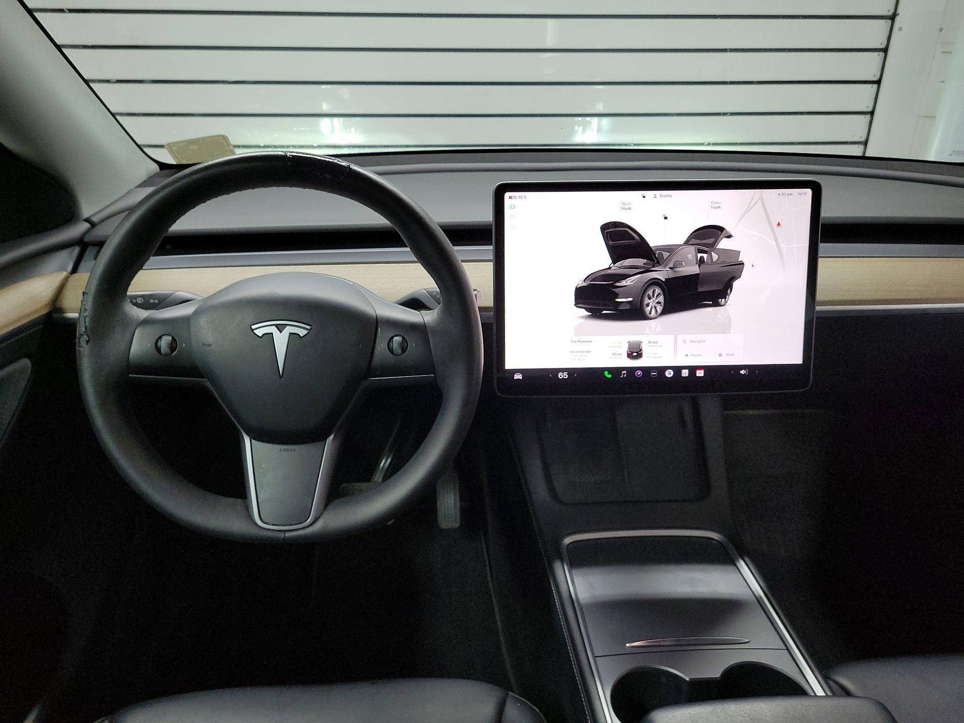 Thumbnail: 2022 Tesla Model Y - 8