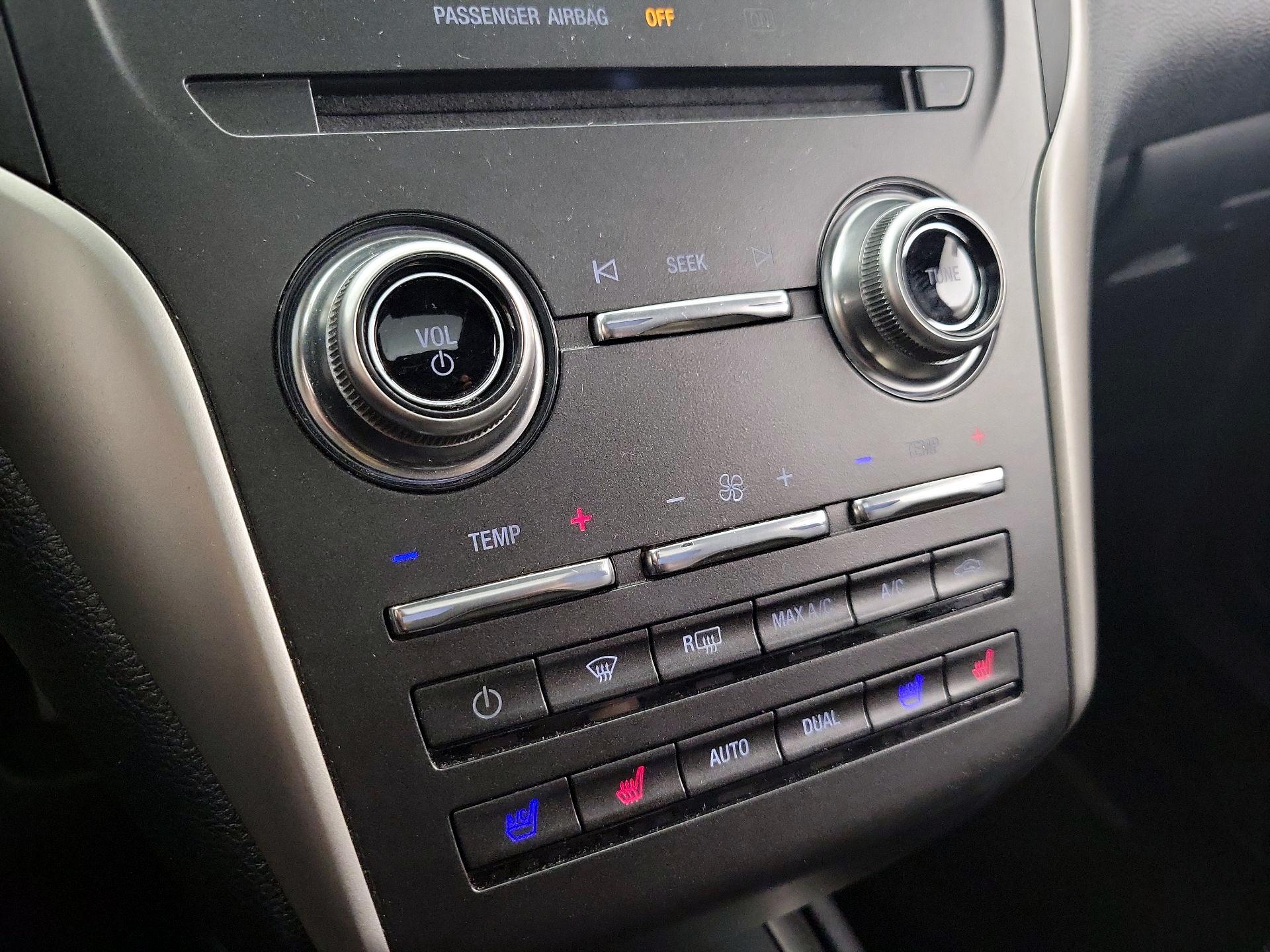 Thumbnail: 2016 Lincoln MKC - 17