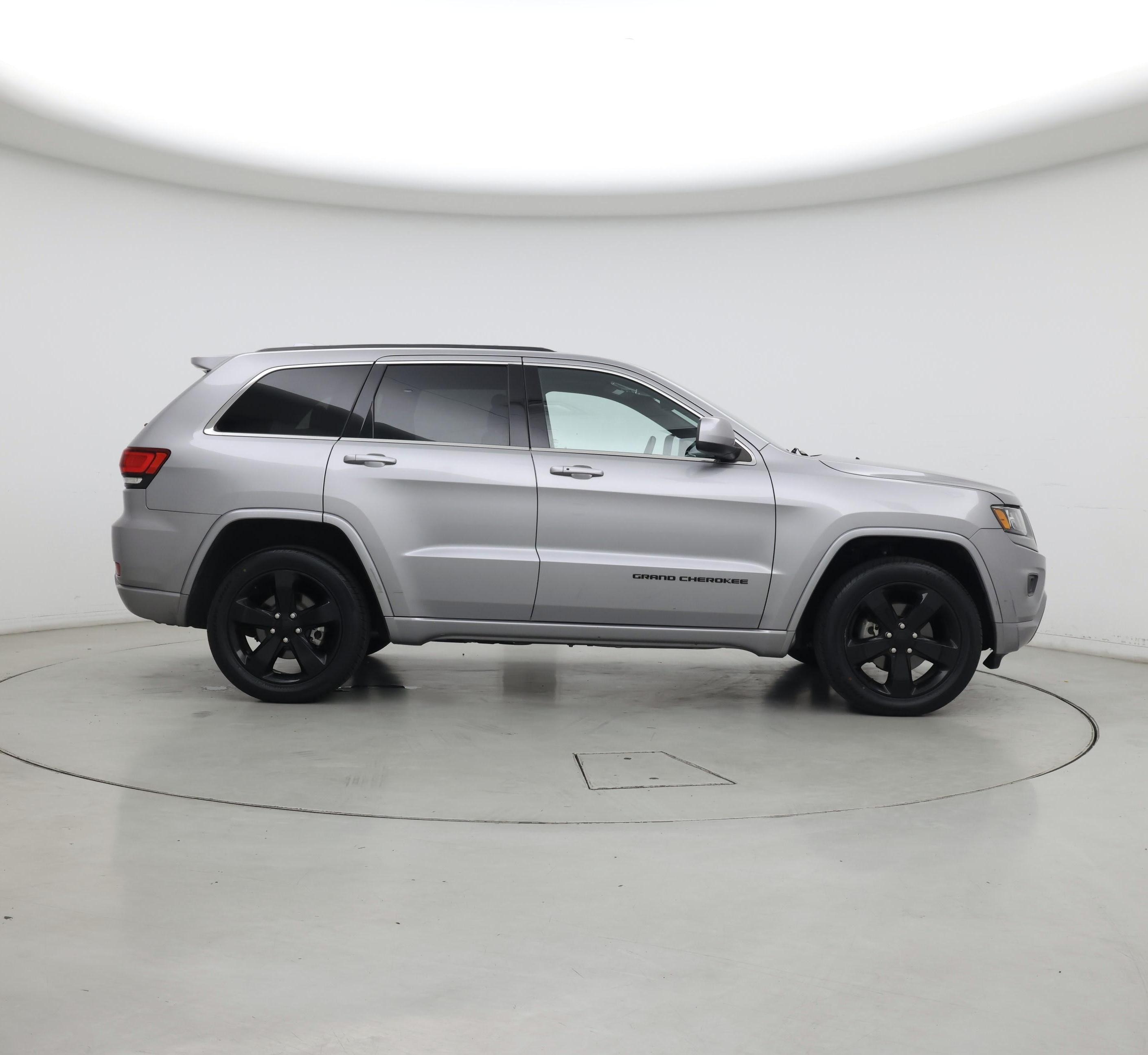 Thumbnail: 2015 Jeep Grand Cherokee - 7