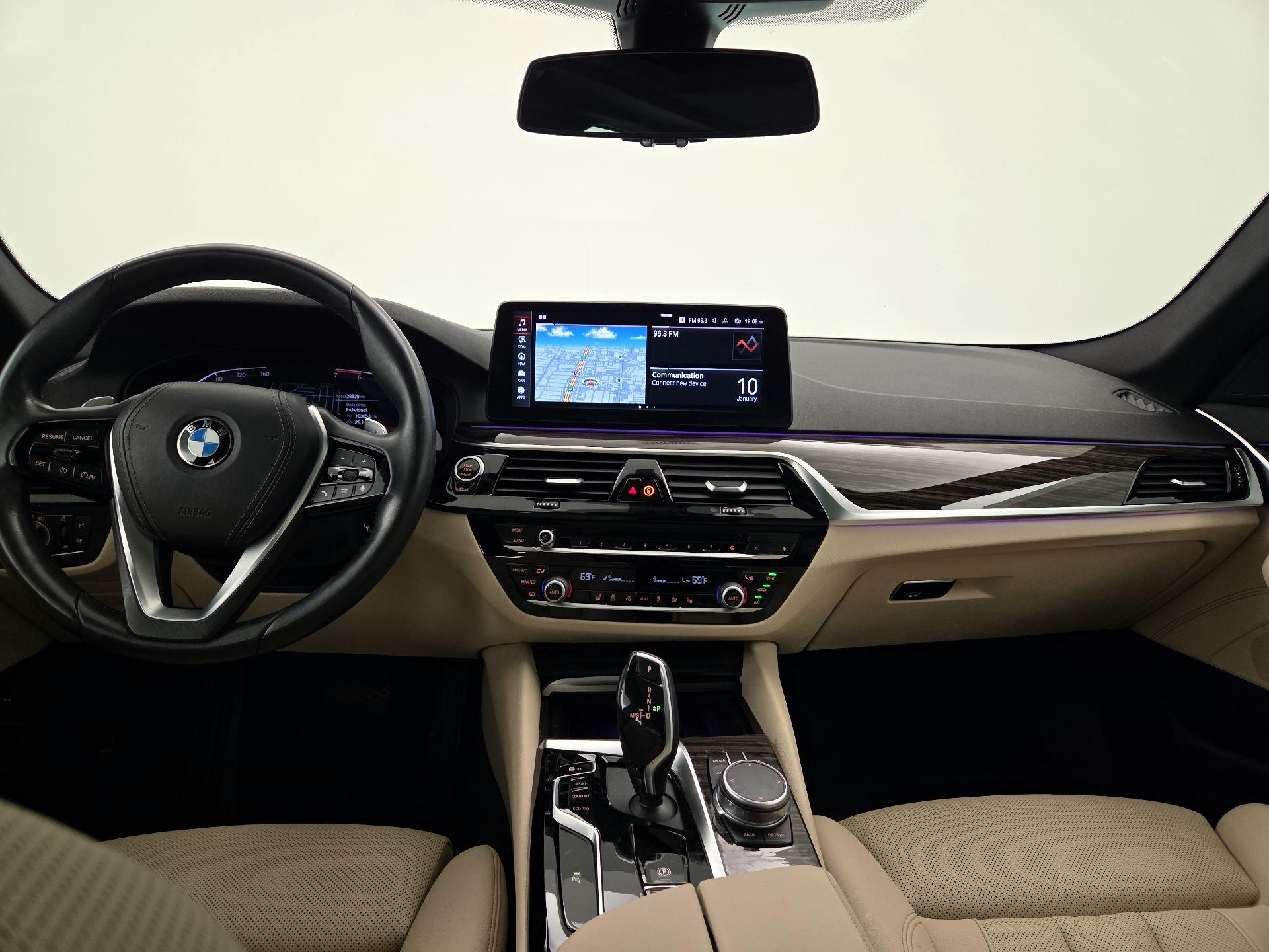 Thumbnail: 2021 BMW 5 Series - 9