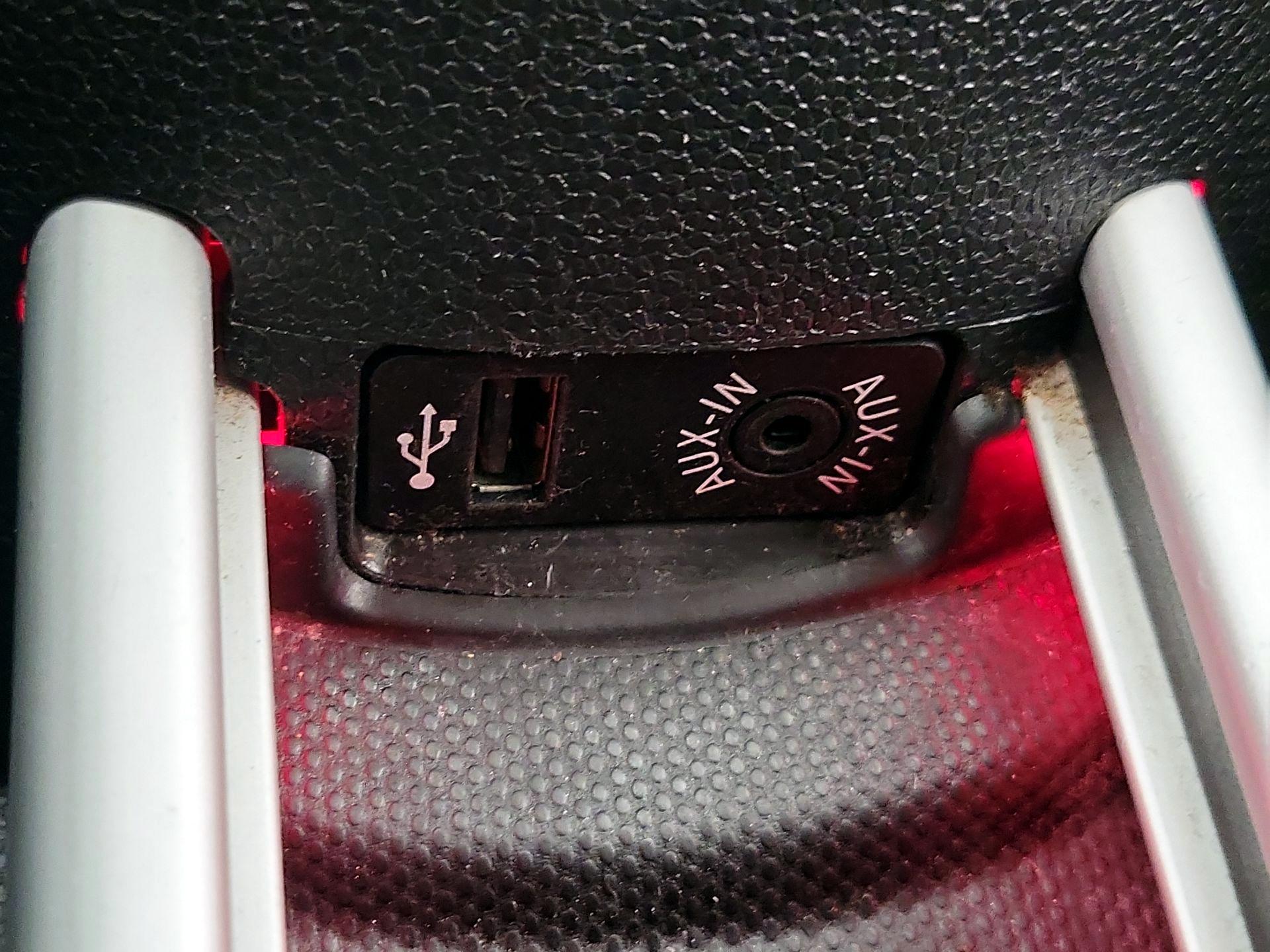 Thumbnail: 2016 MINI Cooper Countryman - 16