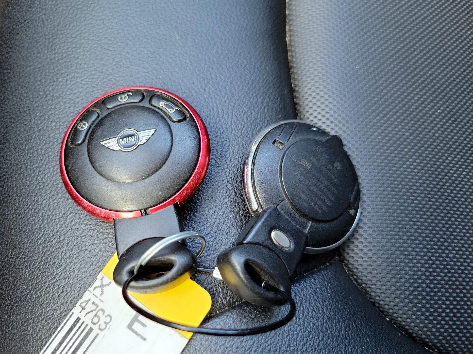 Thumbnail: 2016 MINI Cooper Countryman - 20