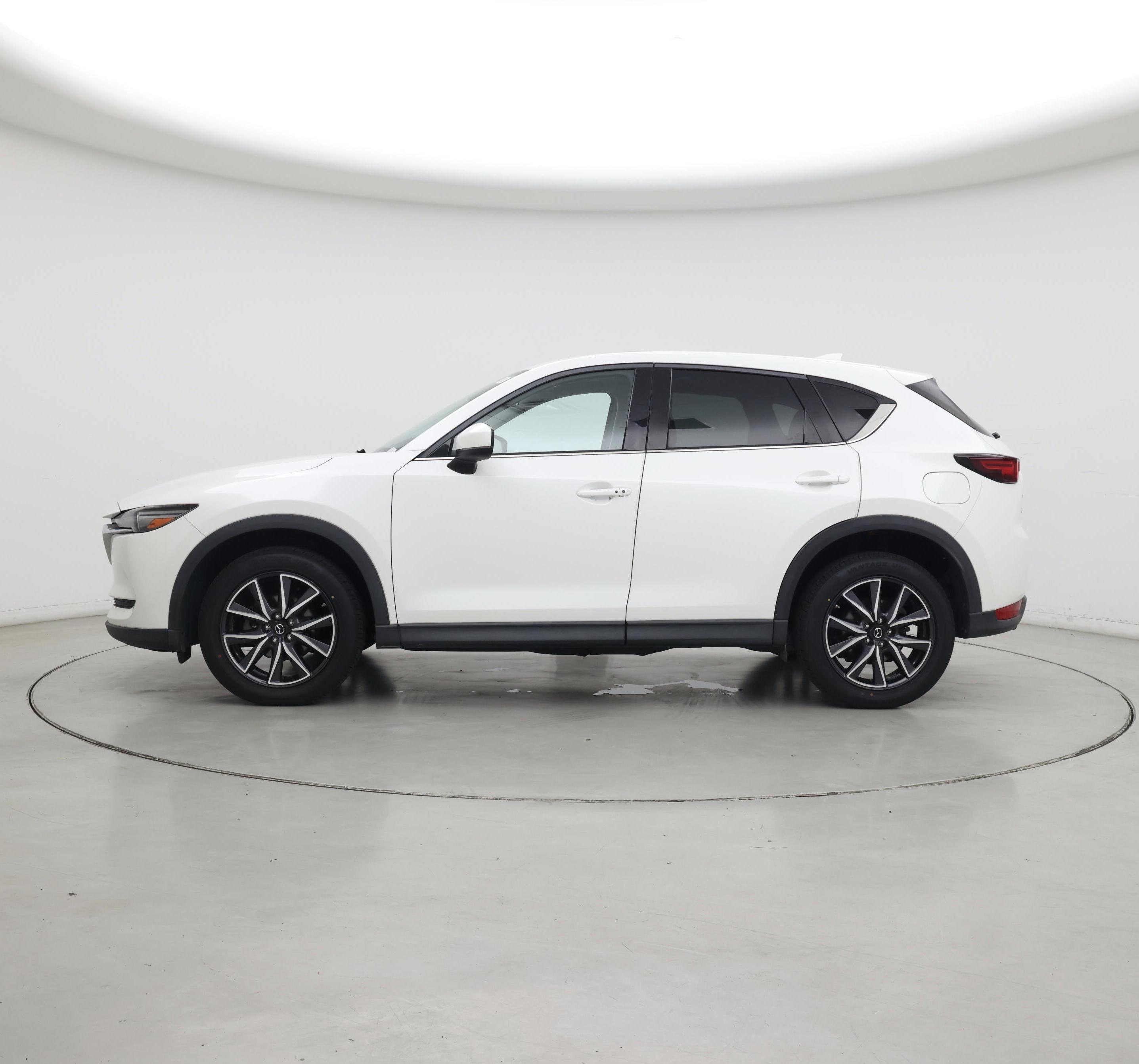 Thumbnail: 2017 Mazda CX-5 - 3