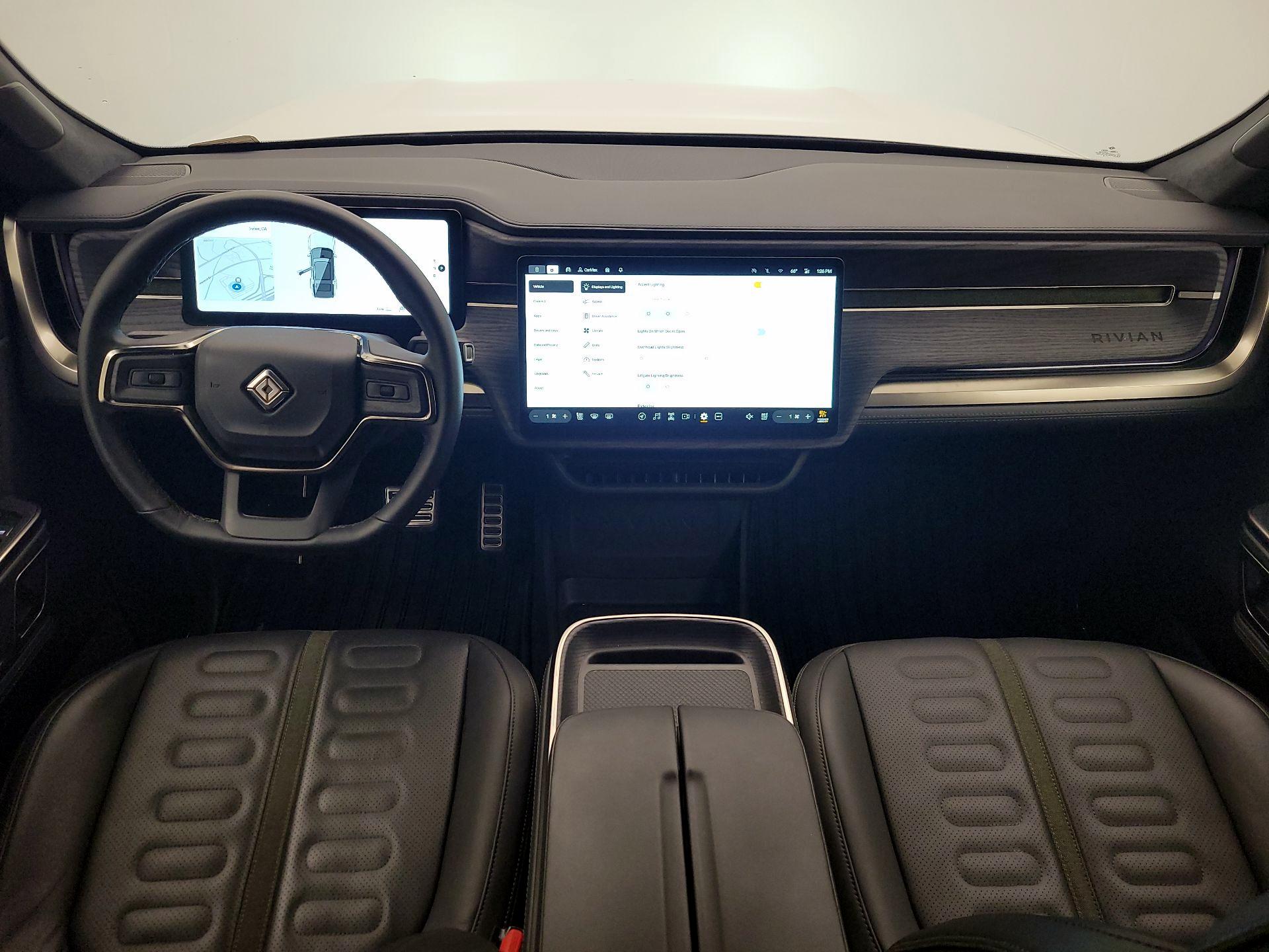 Thumbnail: 2023 Rivian R1S - 9
