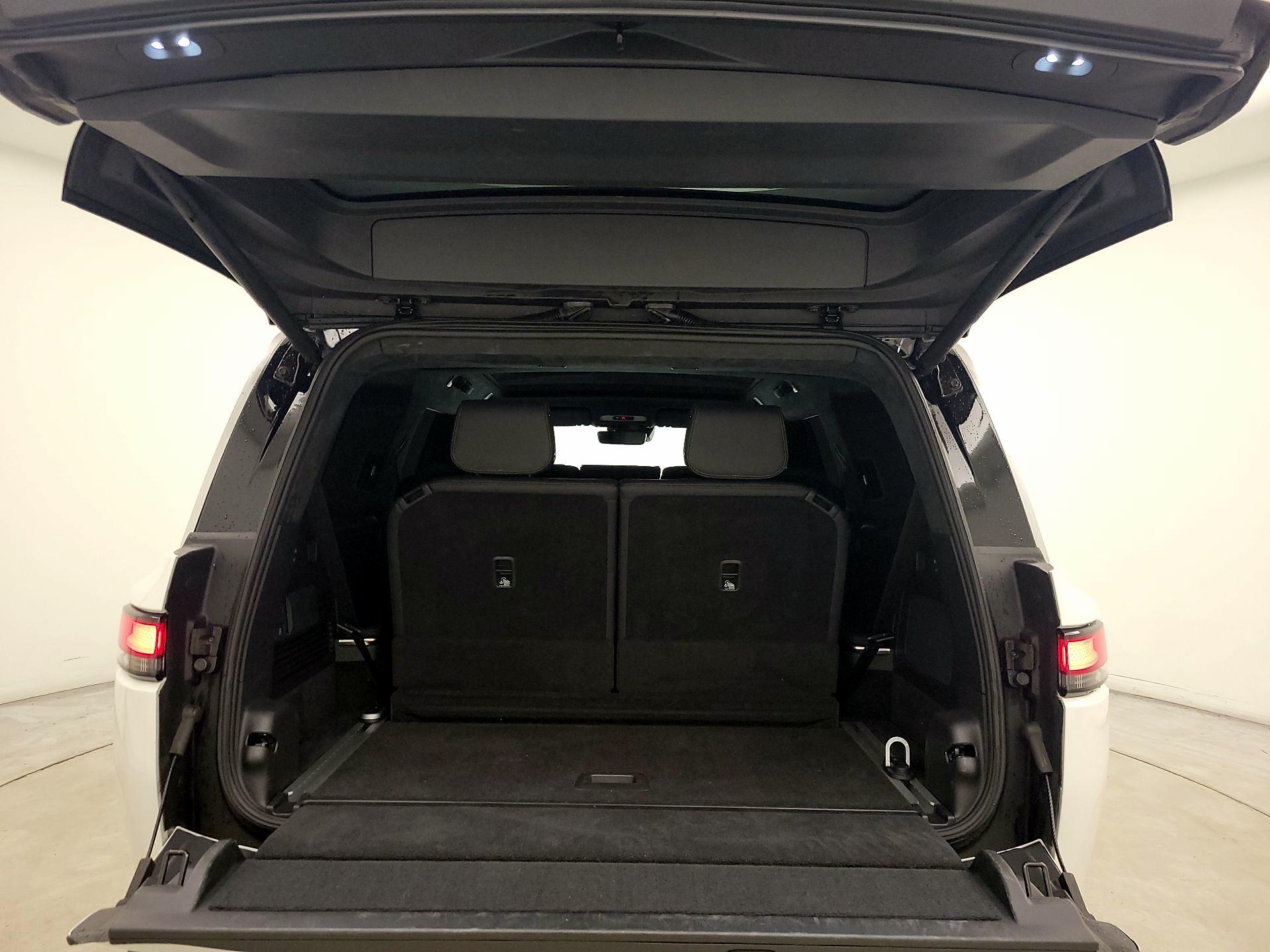 Thumbnail: 2023 Rivian R1S - 20