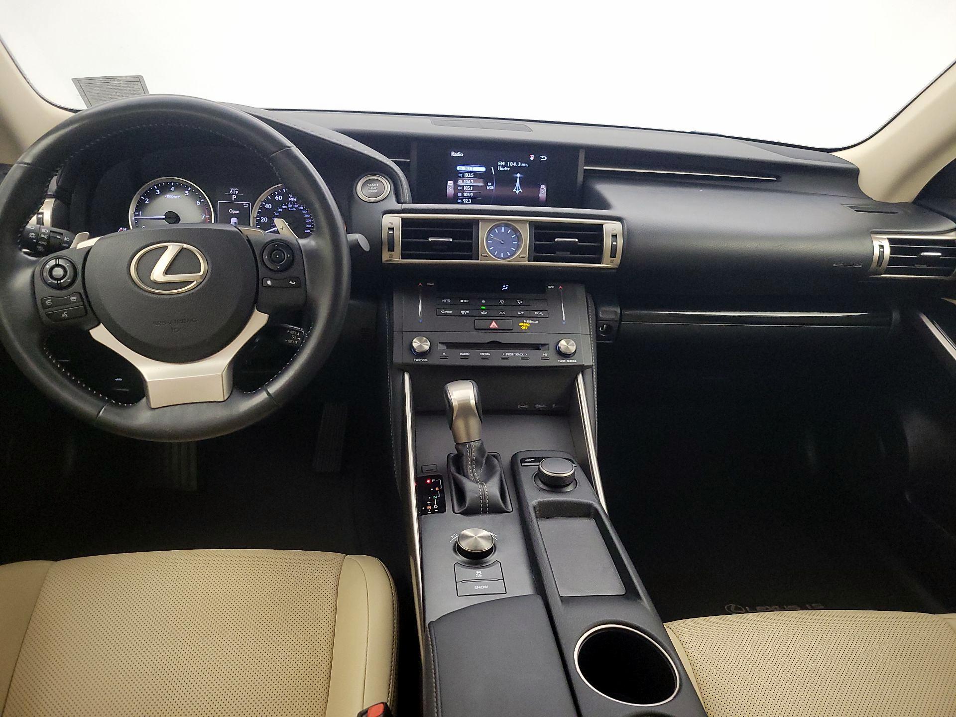 Thumbnail: 2015 Lexus IS - 9