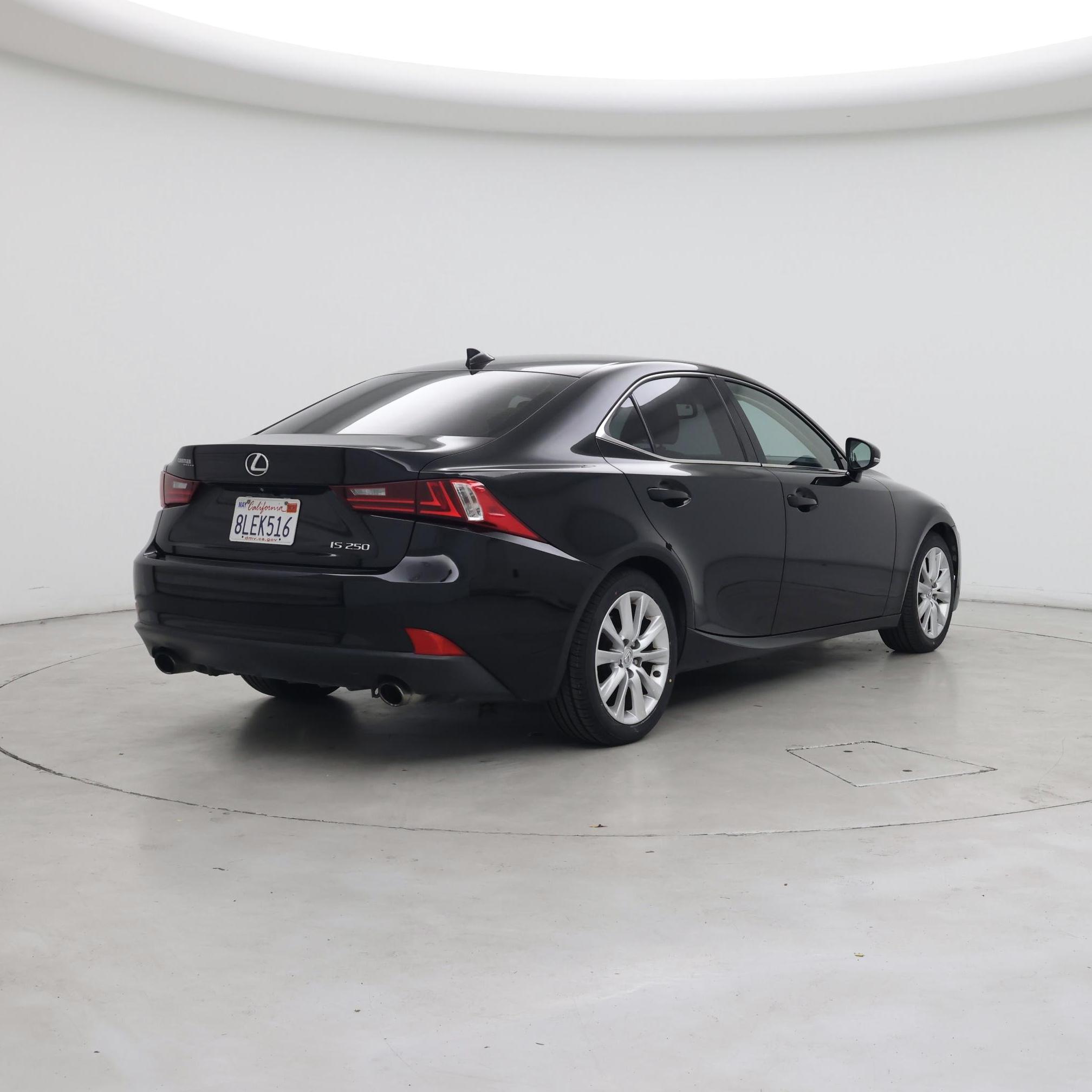 Thumbnail: 2015 Lexus IS - 8