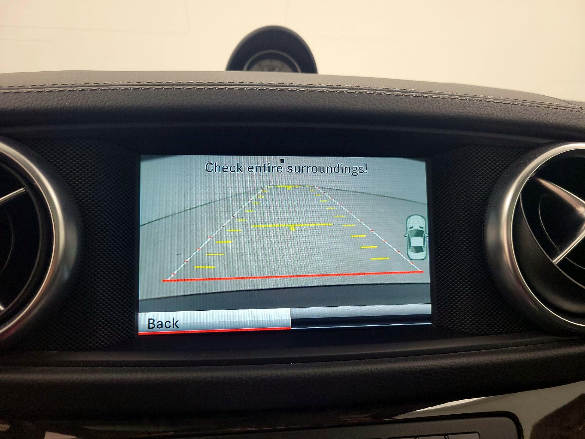 Thumbnail: 2015 Mercedes-Benz SL-Class - 15