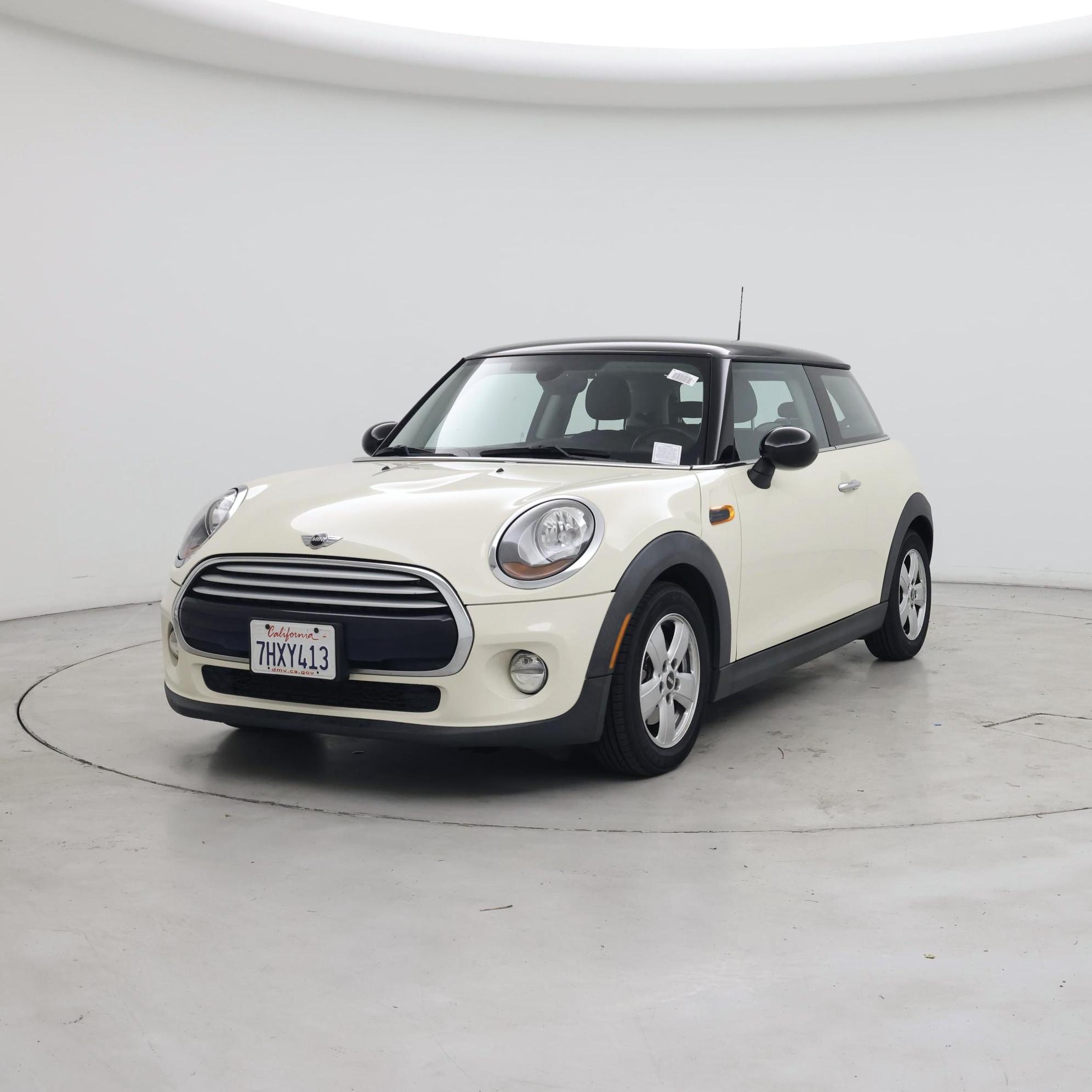 Thumbnail: 2015 MINI Cooper Hardtop - 4