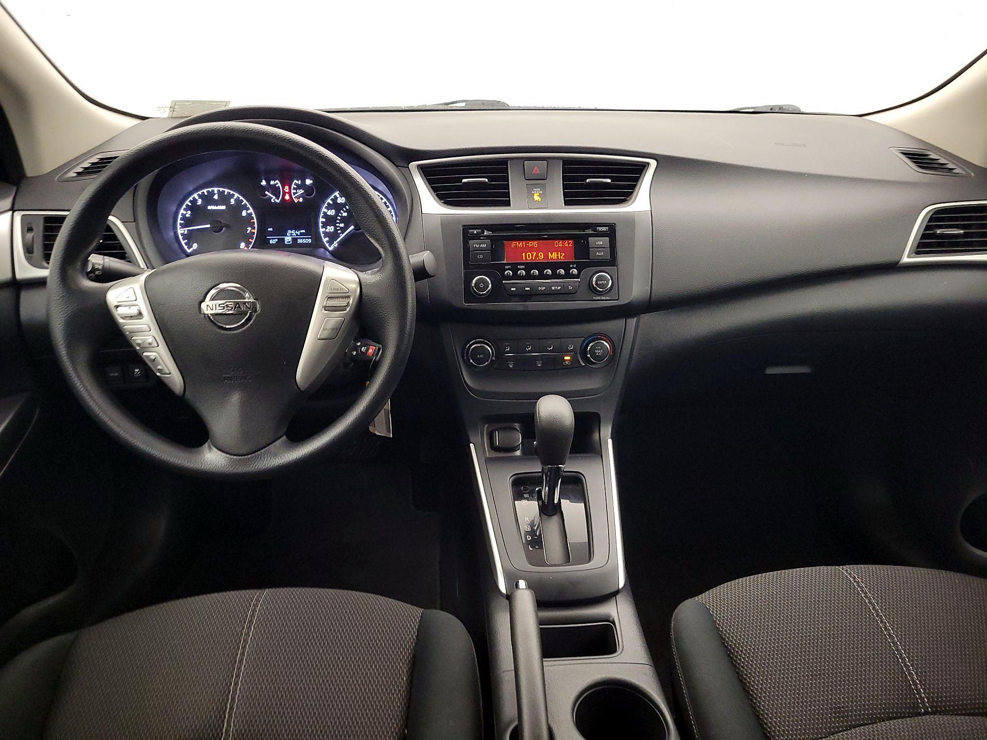 Thumbnail: 2017 Nissan Sentra - 9