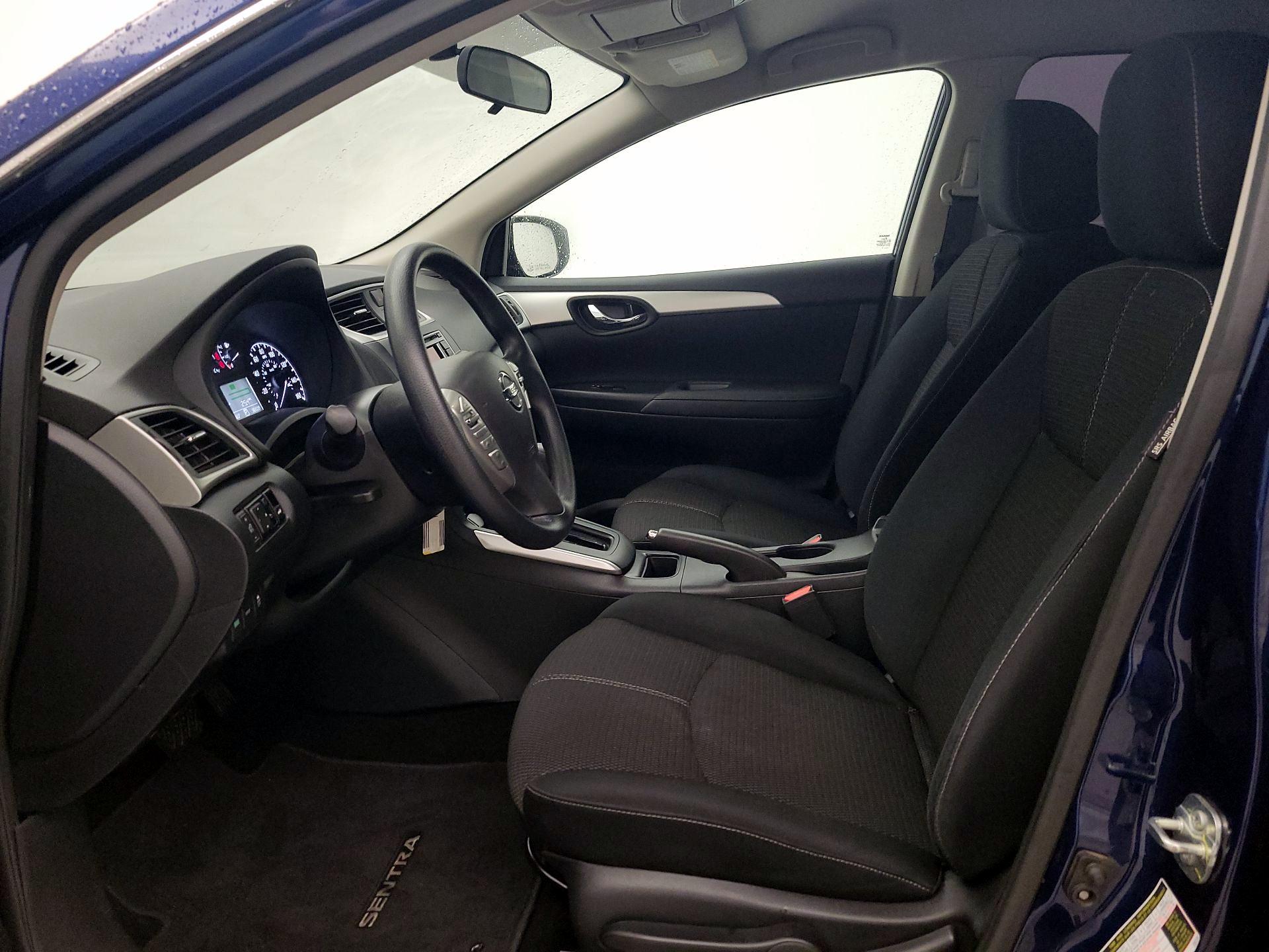 Thumbnail: 2017 Nissan Sentra - 11