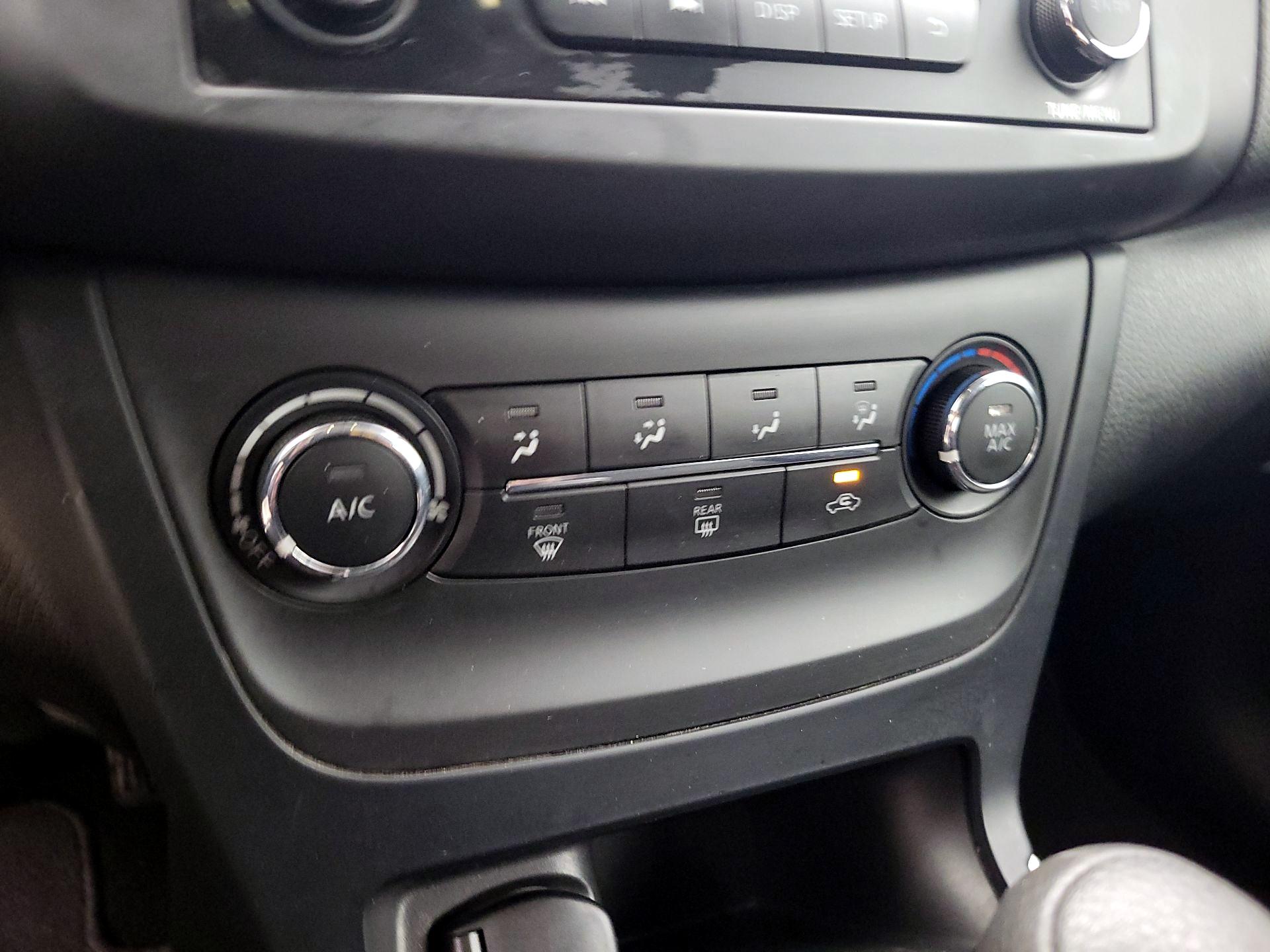 Thumbnail: 2017 Nissan Sentra - 15