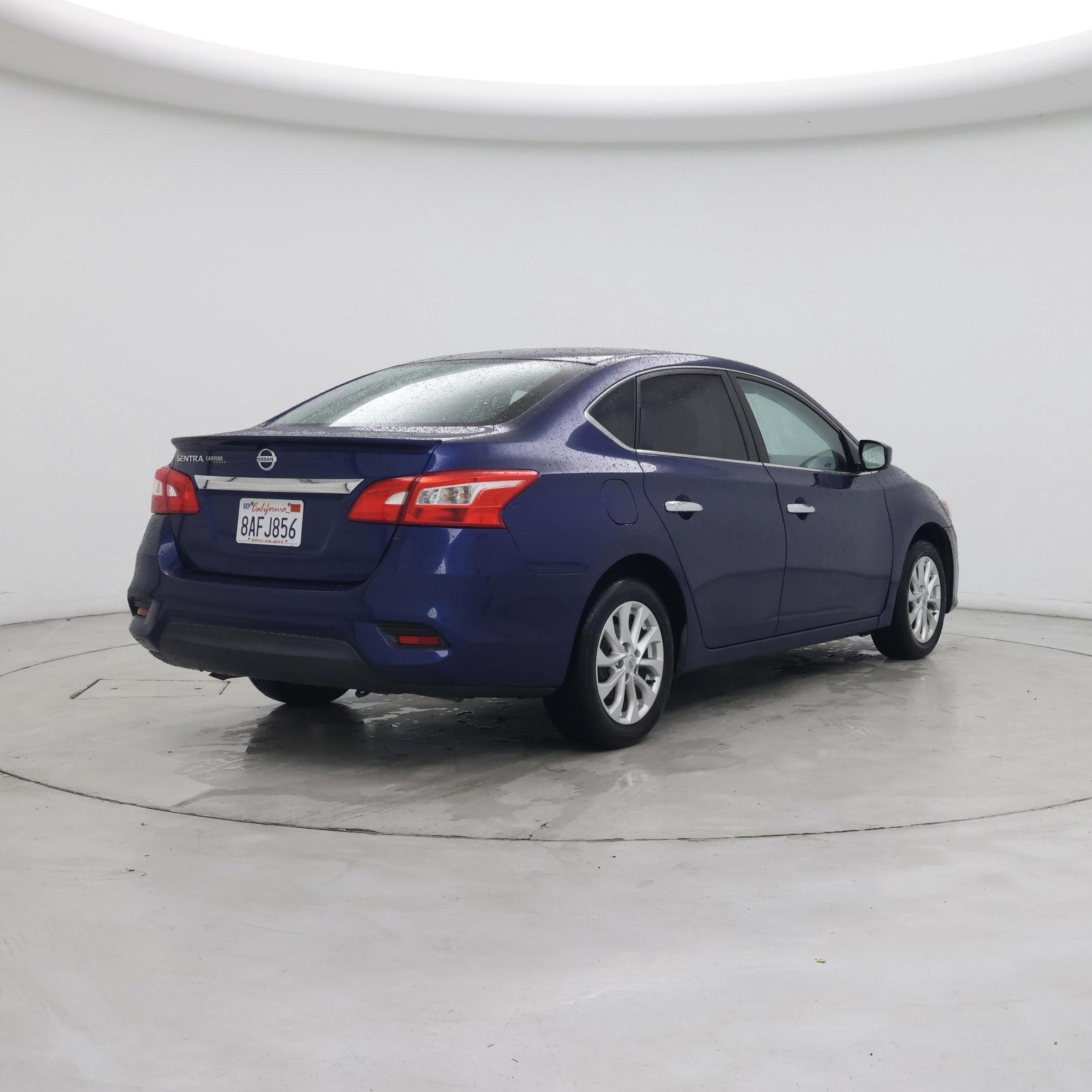 Thumbnail: 2017 Nissan Sentra - 8