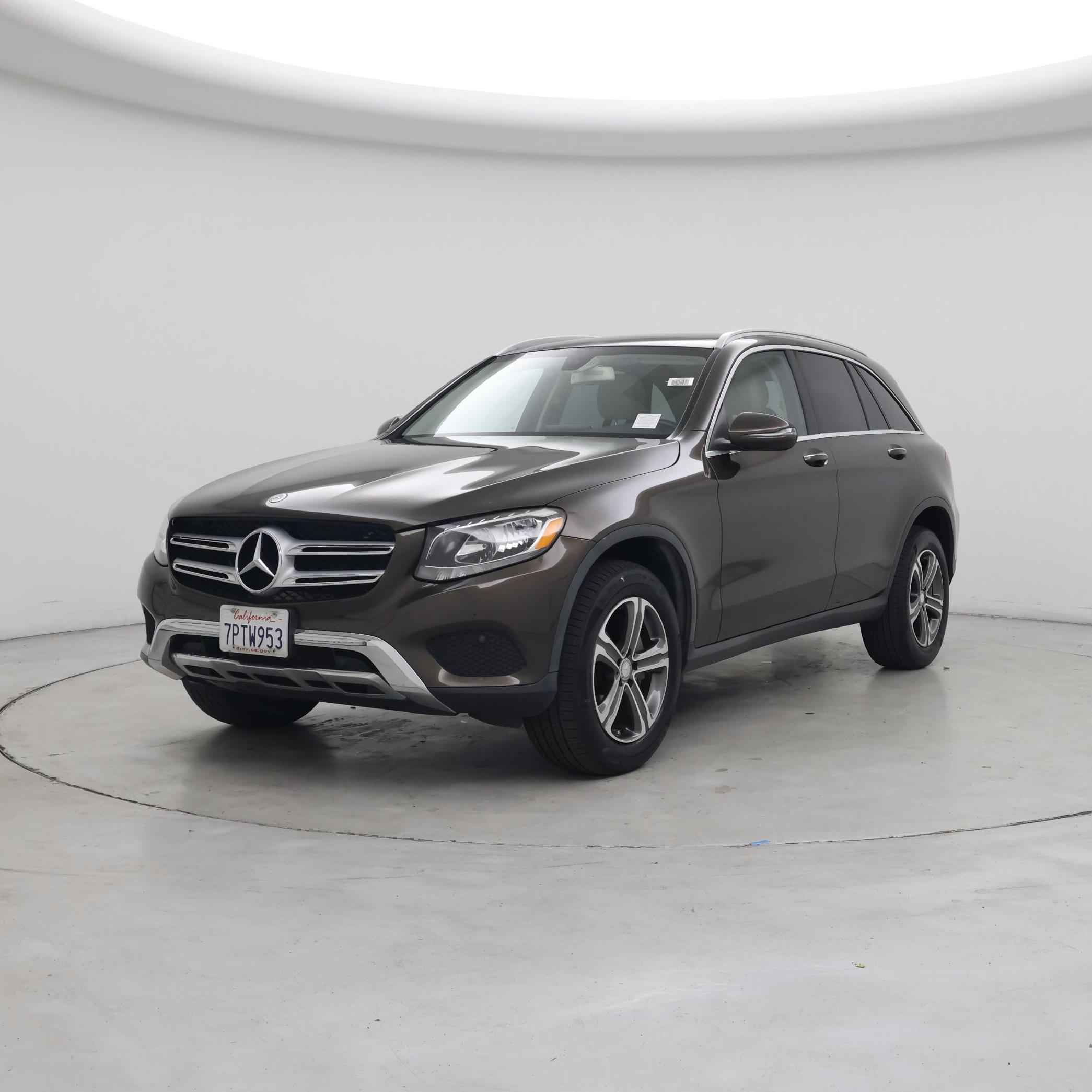 Thumbnail: 2016 Mercedes-Benz GLC - 4