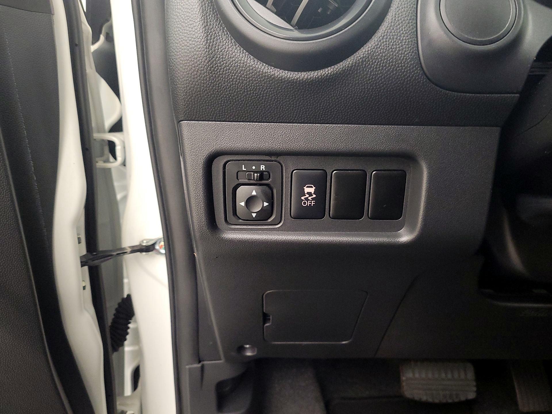 Thumbnail: 2018 Mitsubishi Mirage G4 - 13