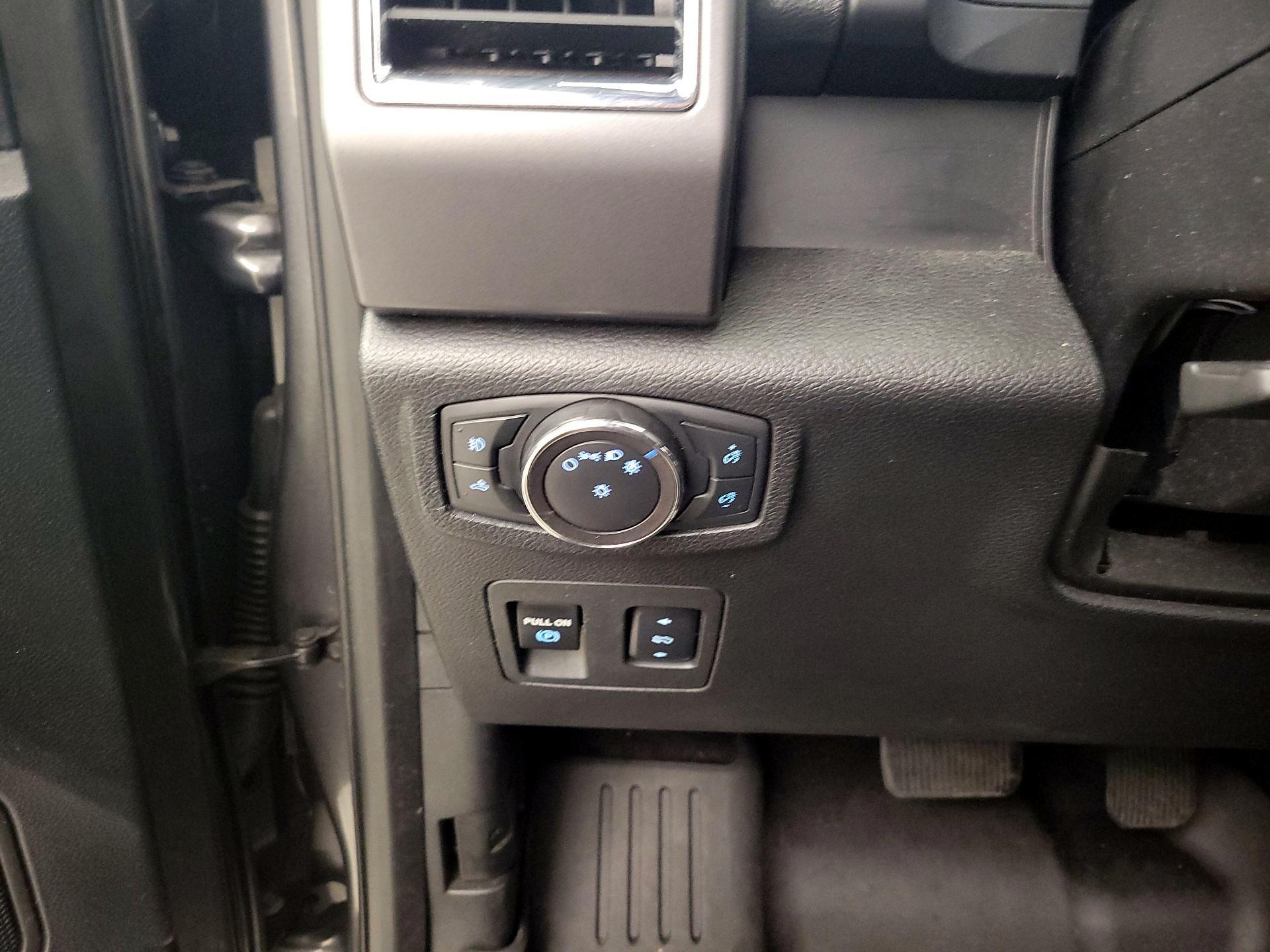 Thumbnail: 2015 Ford F-150 - 13