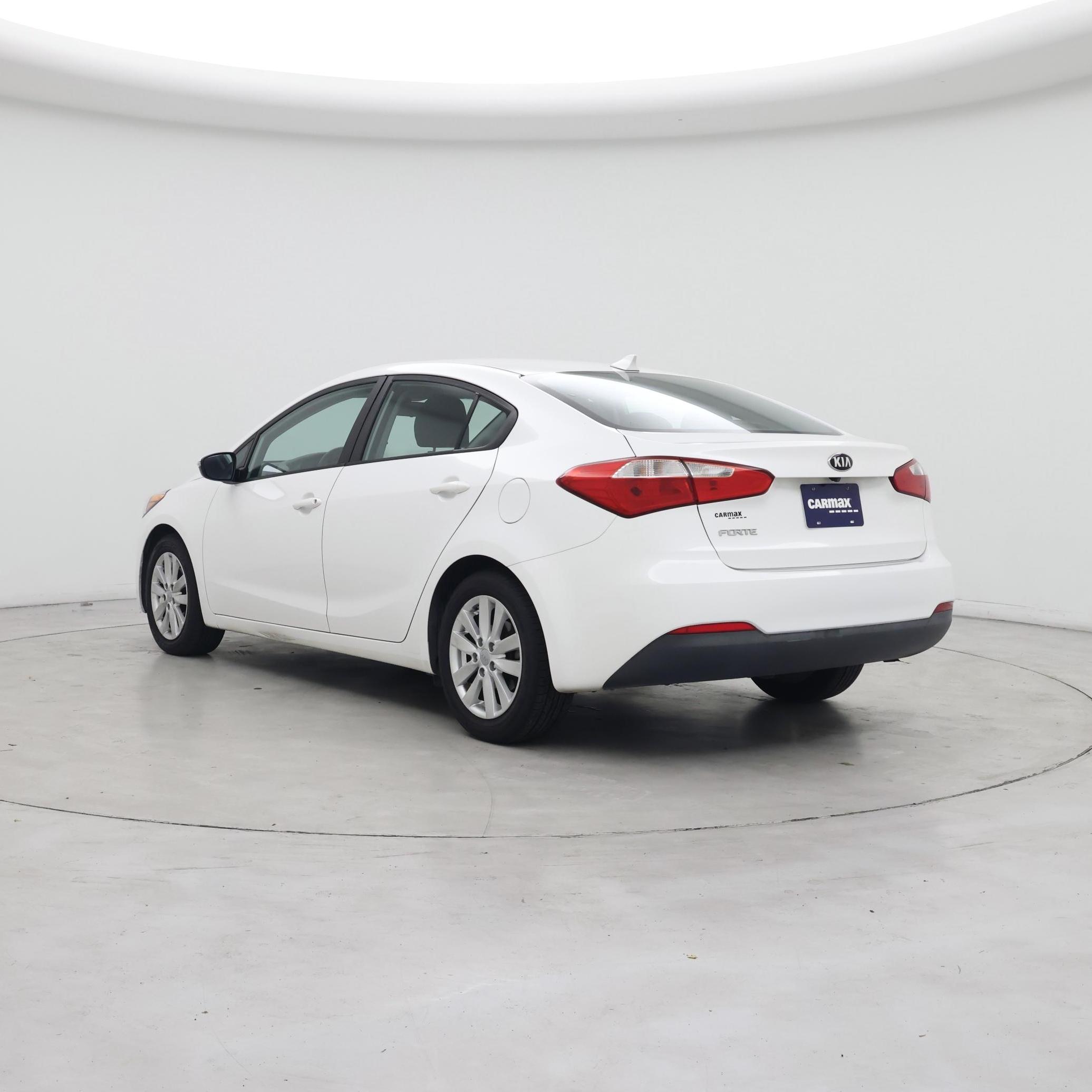 Thumbnail: 2016 Kia Forte - 2