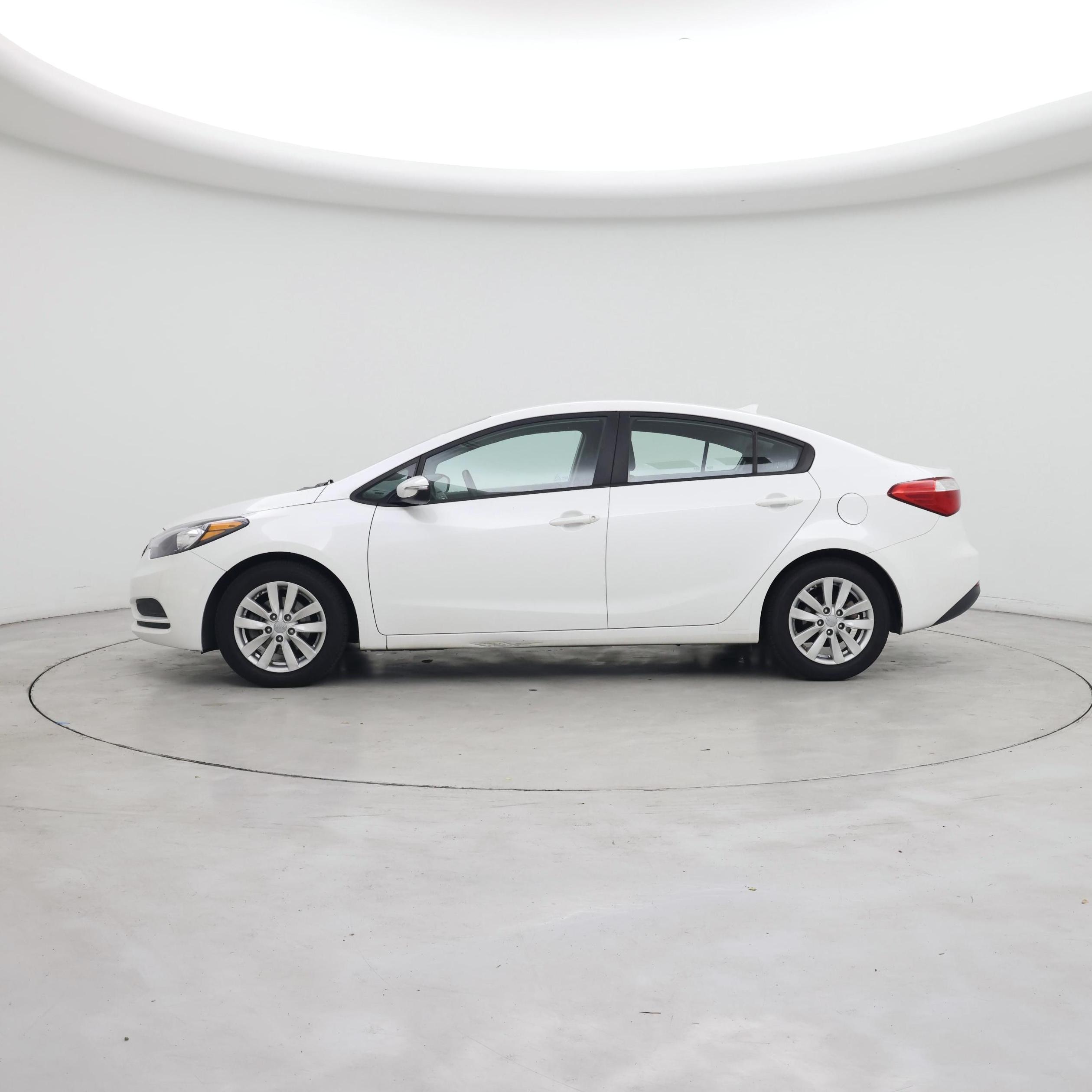 Thumbnail: 2016 Kia Forte - 3