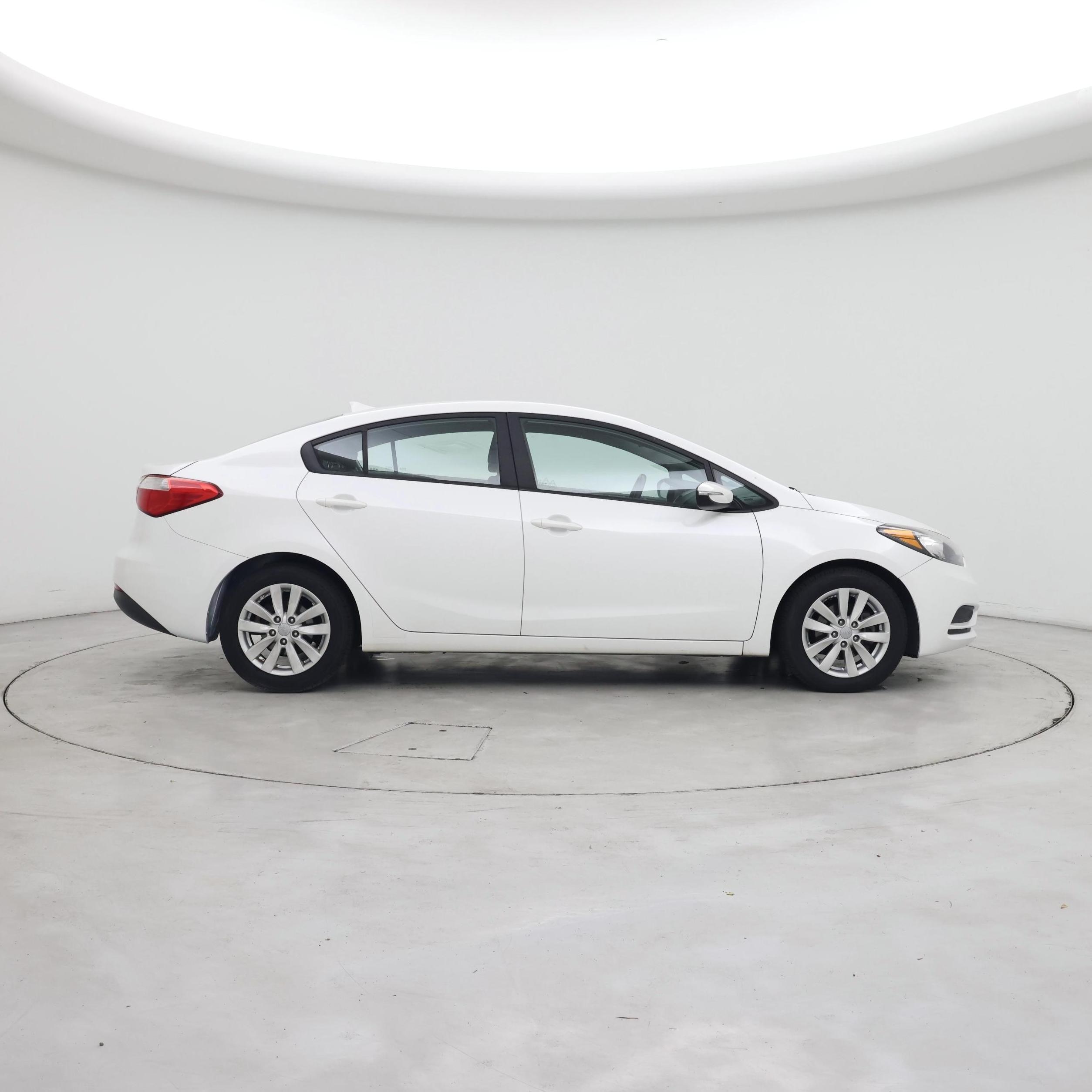 Thumbnail: 2016 Kia Forte - 7