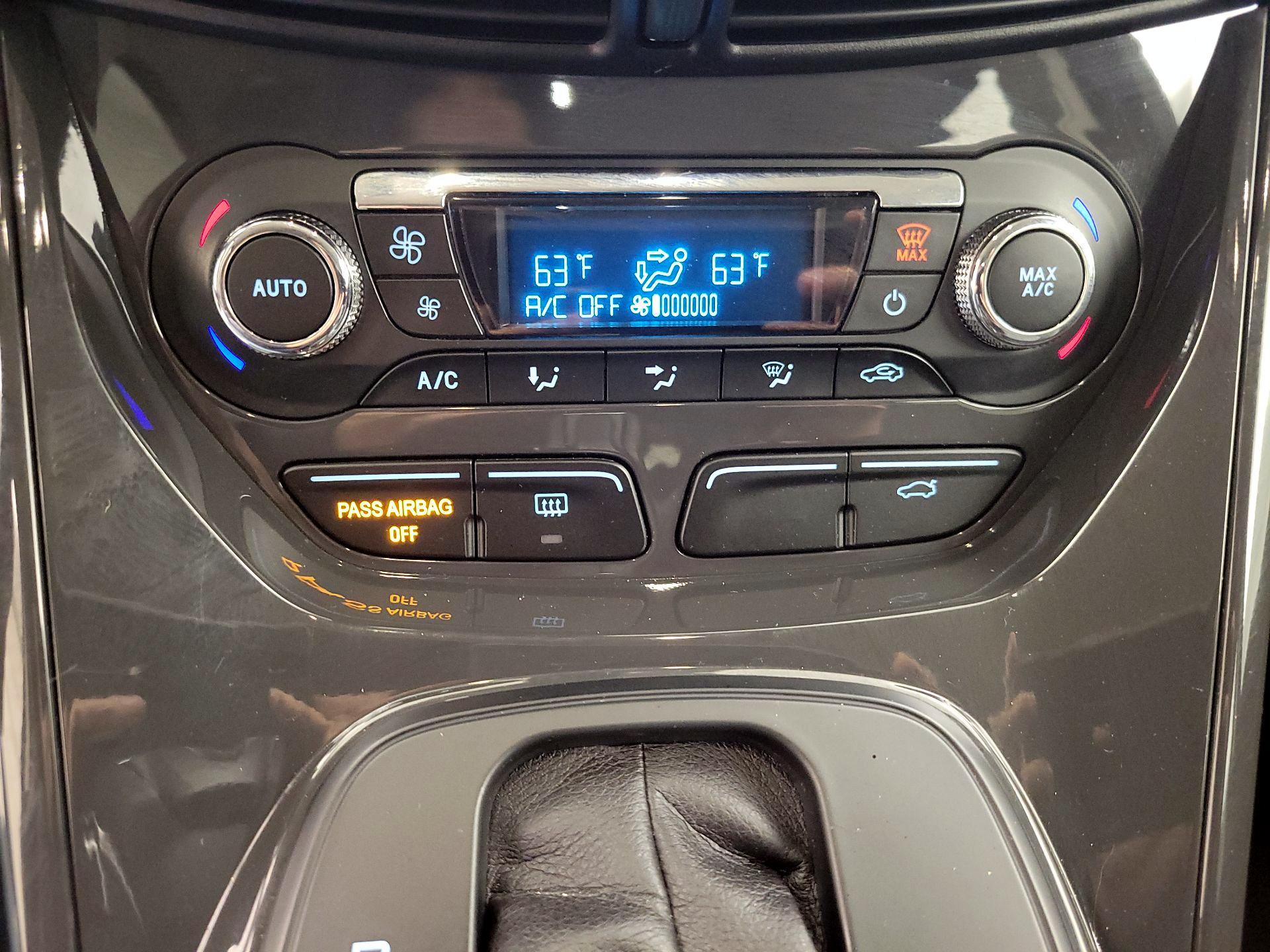 Thumbnail: 2015 Ford Escape - 16