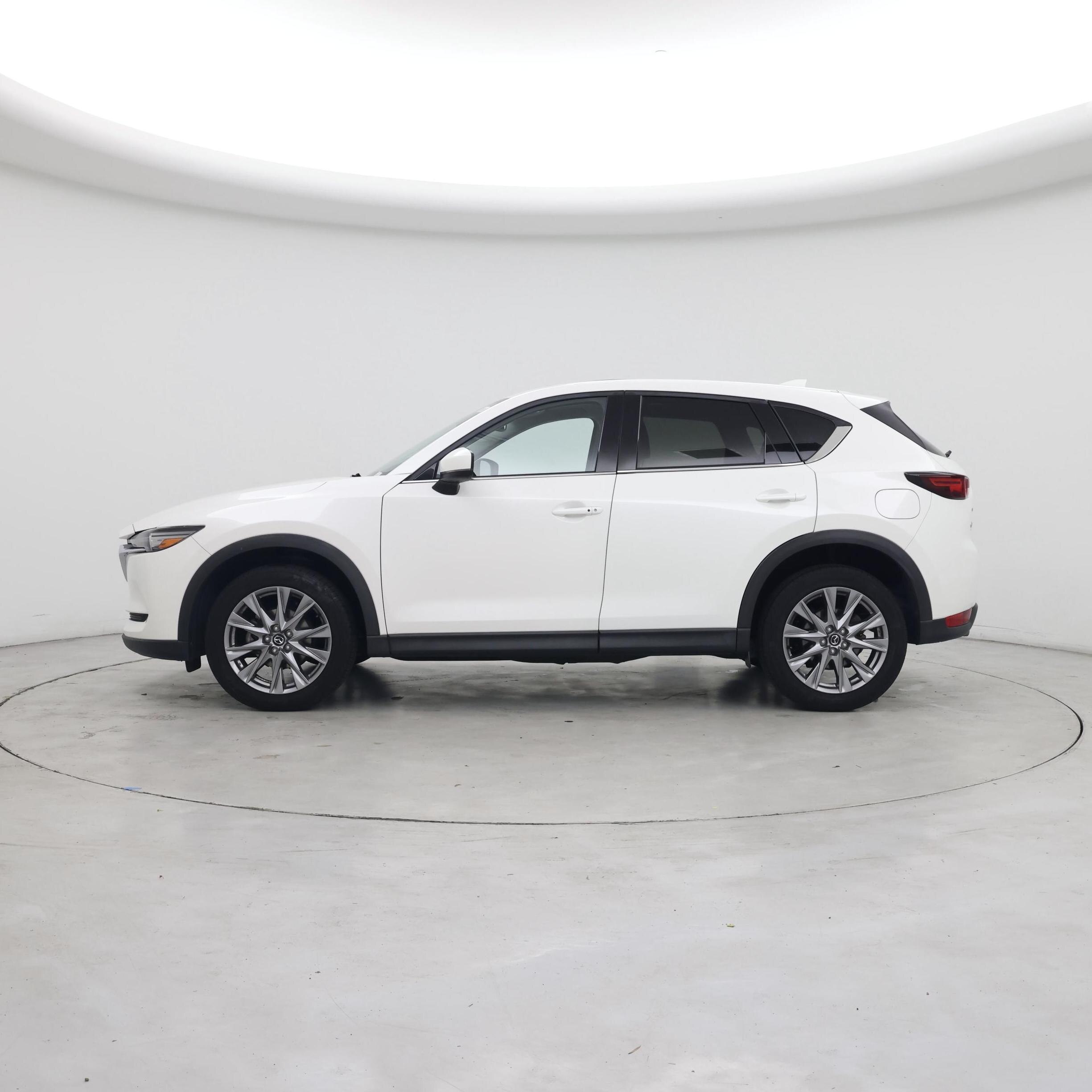 Thumbnail: 2021 Mazda CX-5 - 3