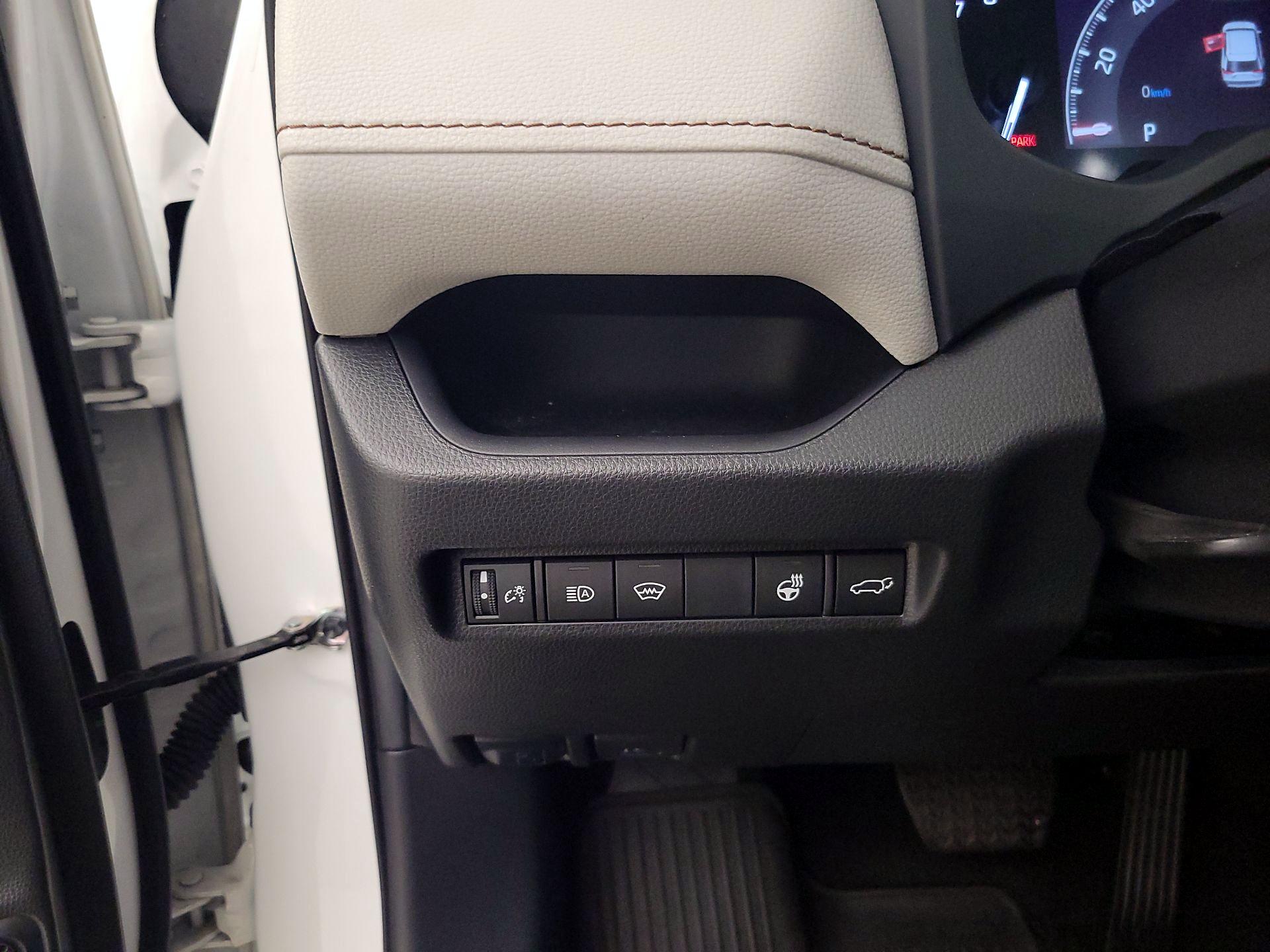 Thumbnail: 2023 Toyota RAV4 - 13