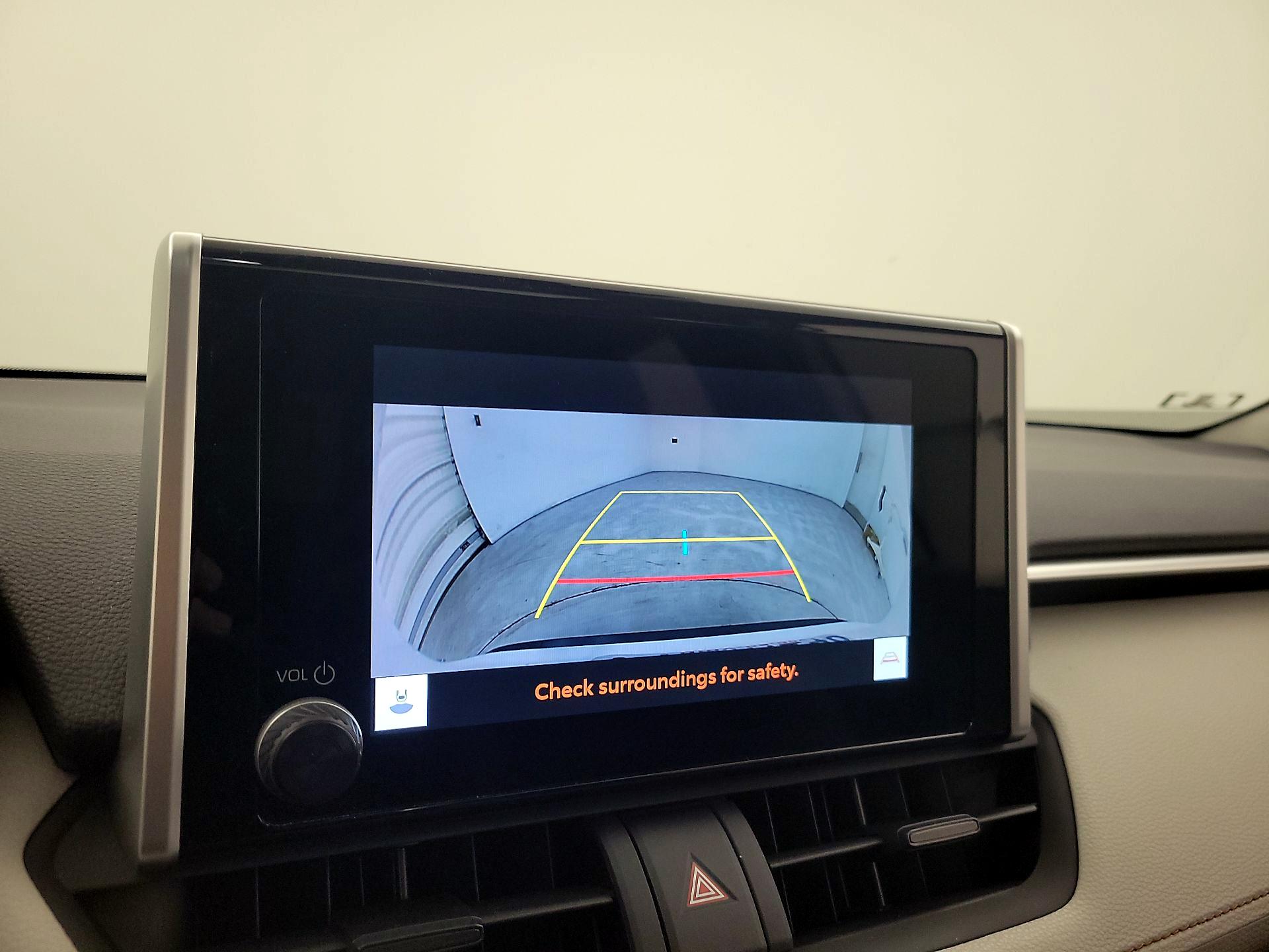 Thumbnail: 2023 Toyota RAV4 - 14