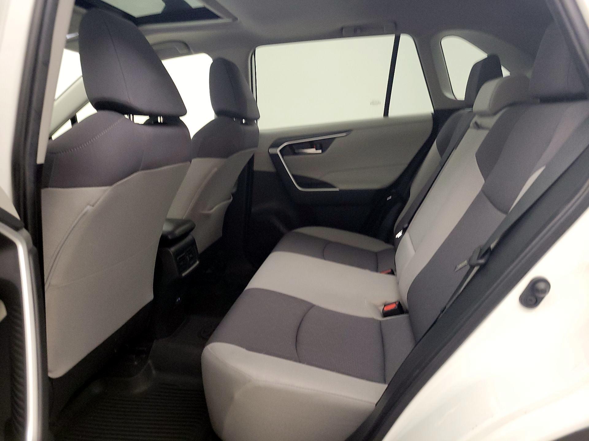 Thumbnail: 2023 Toyota RAV4 - 20