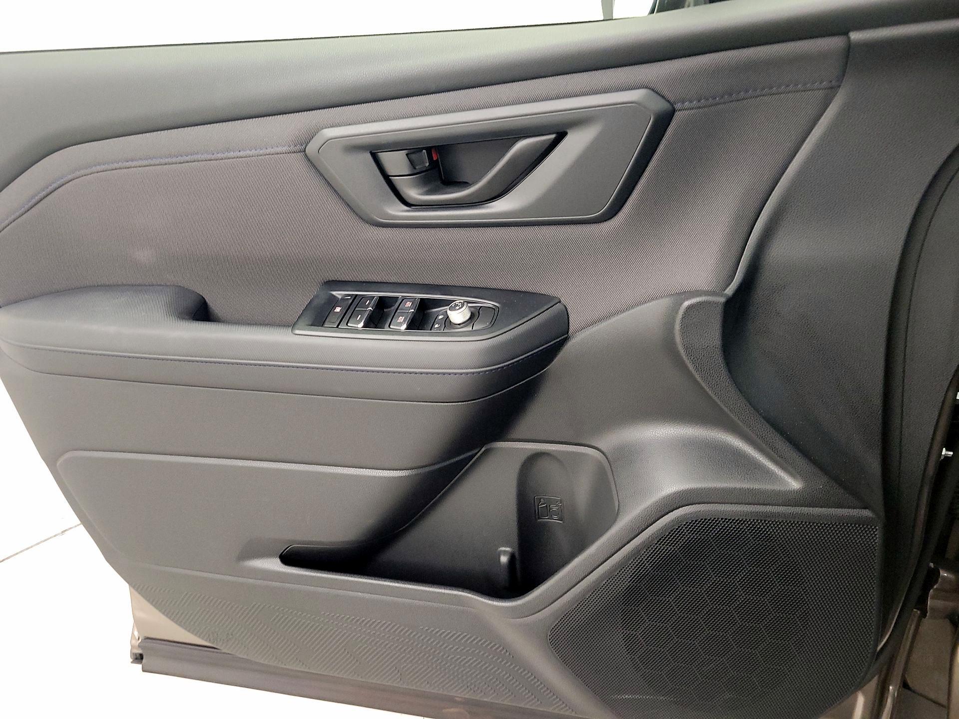 Thumbnail: 2025 Subaru Forester - 12