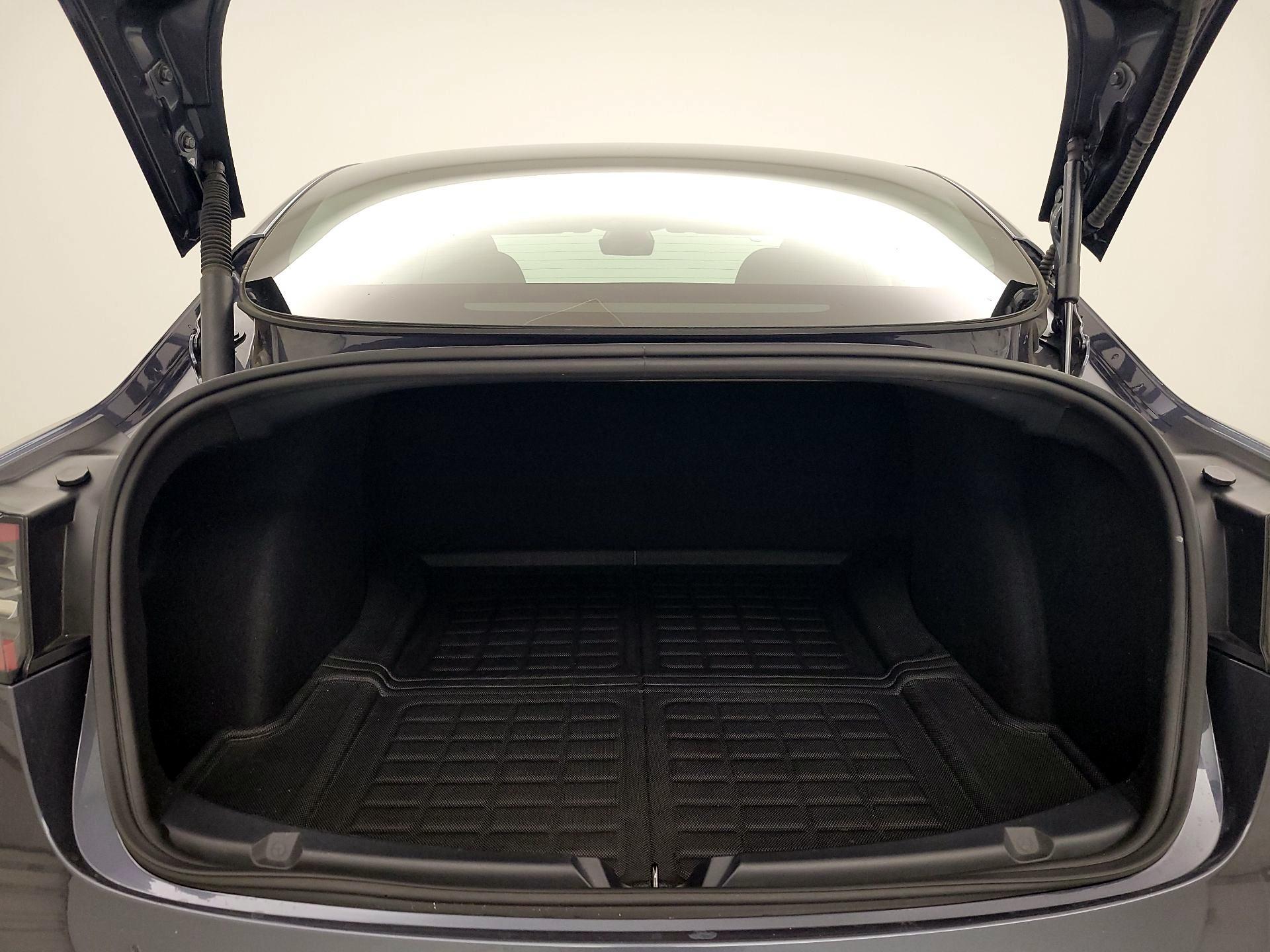 Thumbnail: 2023 Tesla Model 3 - 20