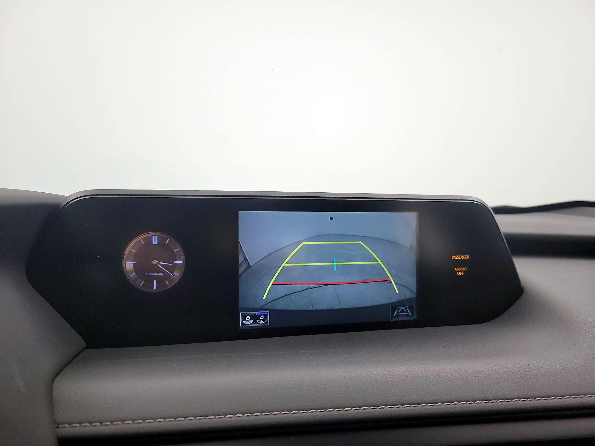 Thumbnail: 2020 Lexus UX - 14