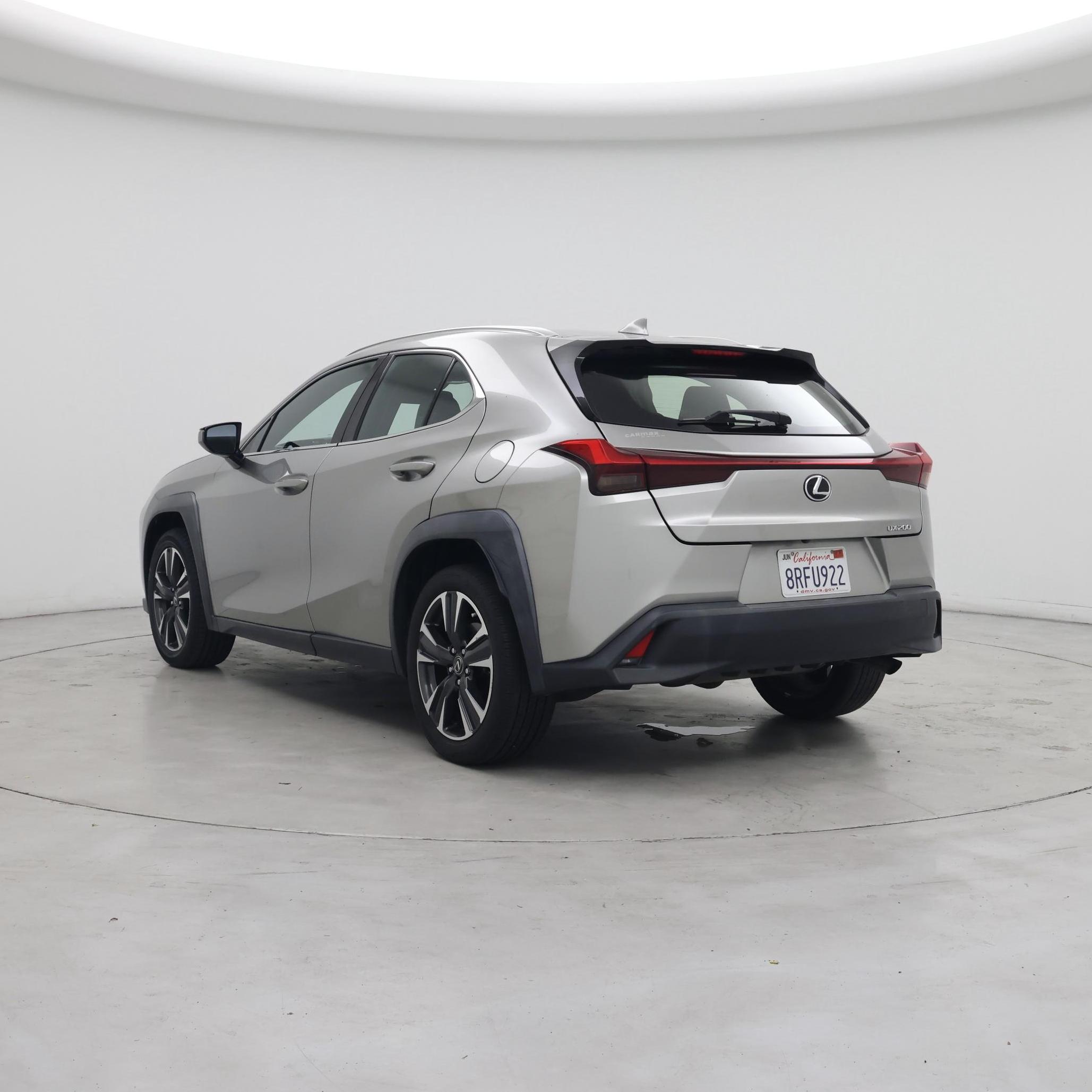 Thumbnail: 2020 Lexus UX - 2