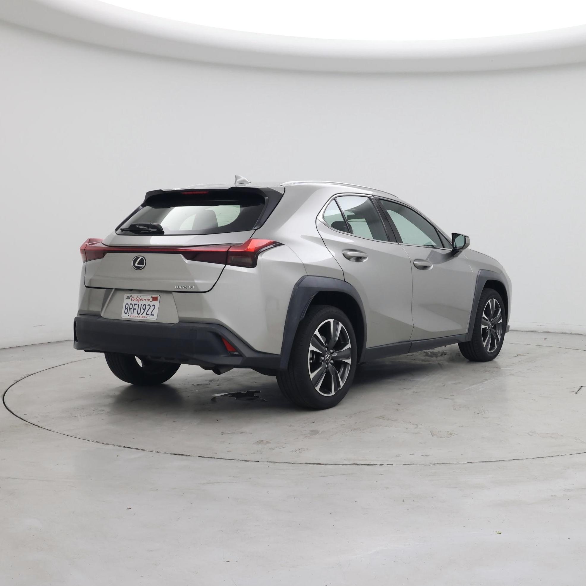 Thumbnail: 2020 Lexus UX - 8