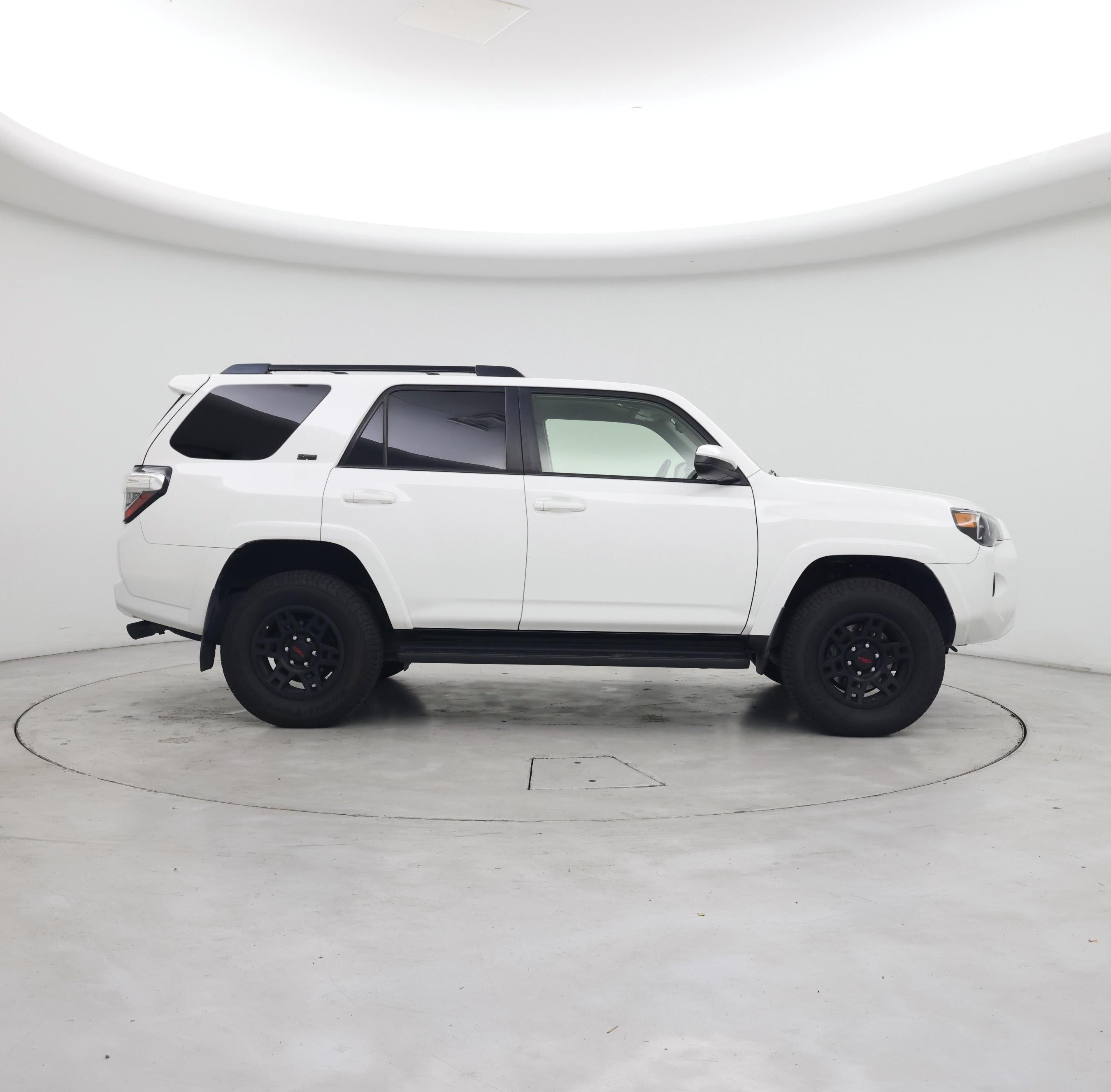 Thumbnail: 2020 Toyota 4Runner - 7
