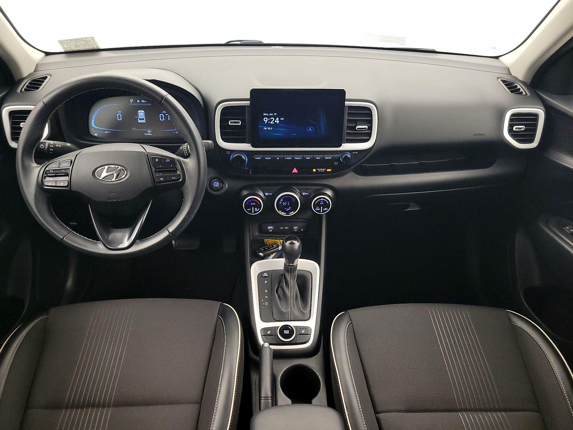 Thumbnail: 2023 Hyundai Venue - 9