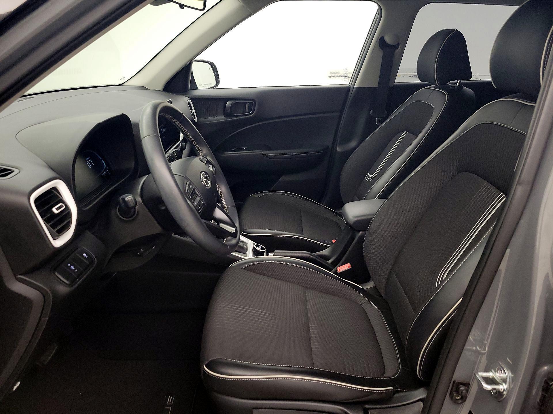 Thumbnail: 2023 Hyundai Venue - 11