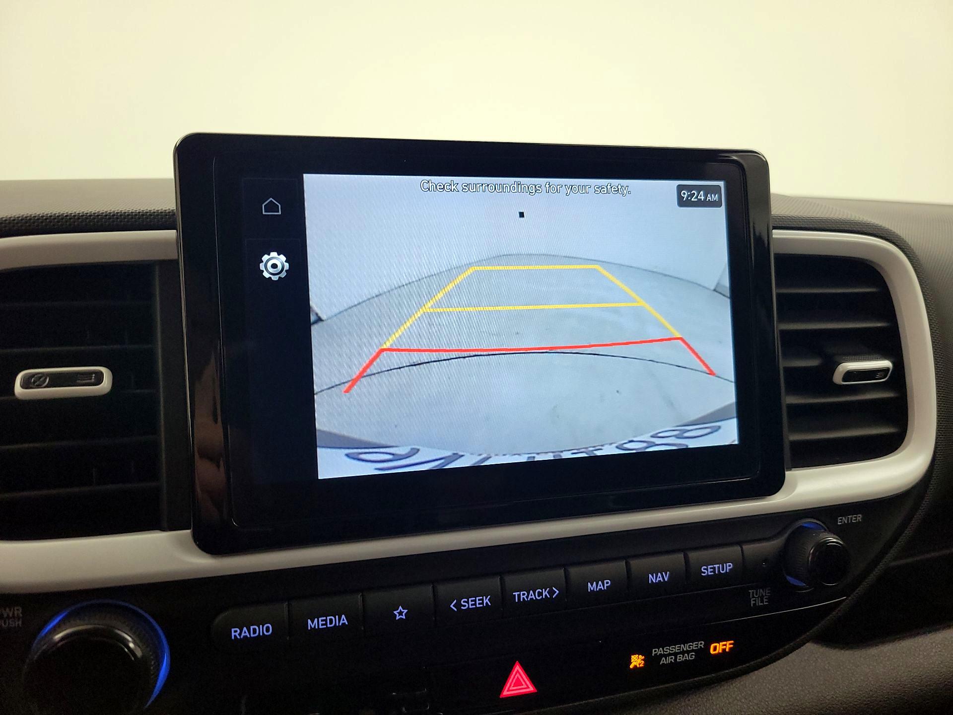 Thumbnail: 2023 Hyundai Venue - 15