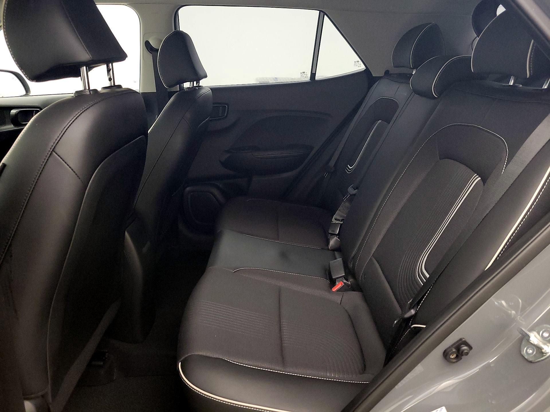 Thumbnail: 2023 Hyundai Venue - 20