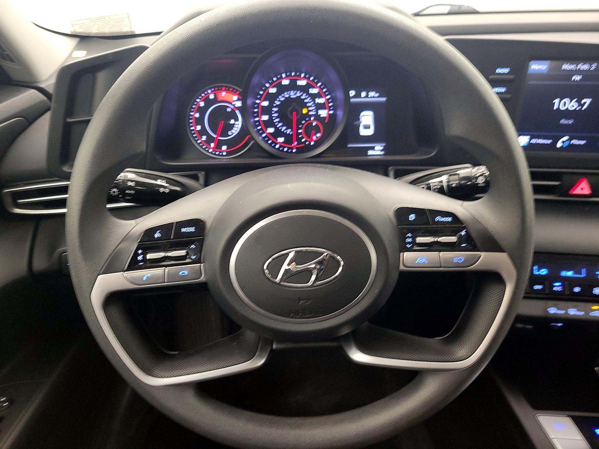 Thumbnail: 2023 Hyundai Elantra - 10